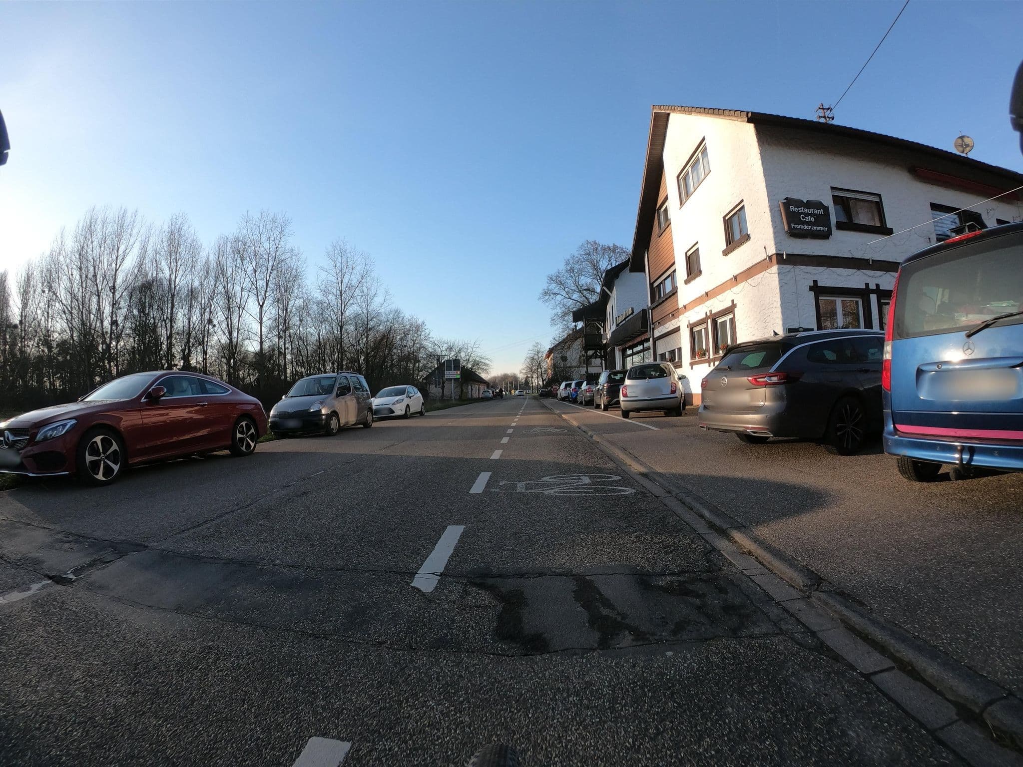 Street view near Restaurant - Cafe Rheinstrom, Seltz — © mathe-hilde (CC BY-SA · Mapillary)