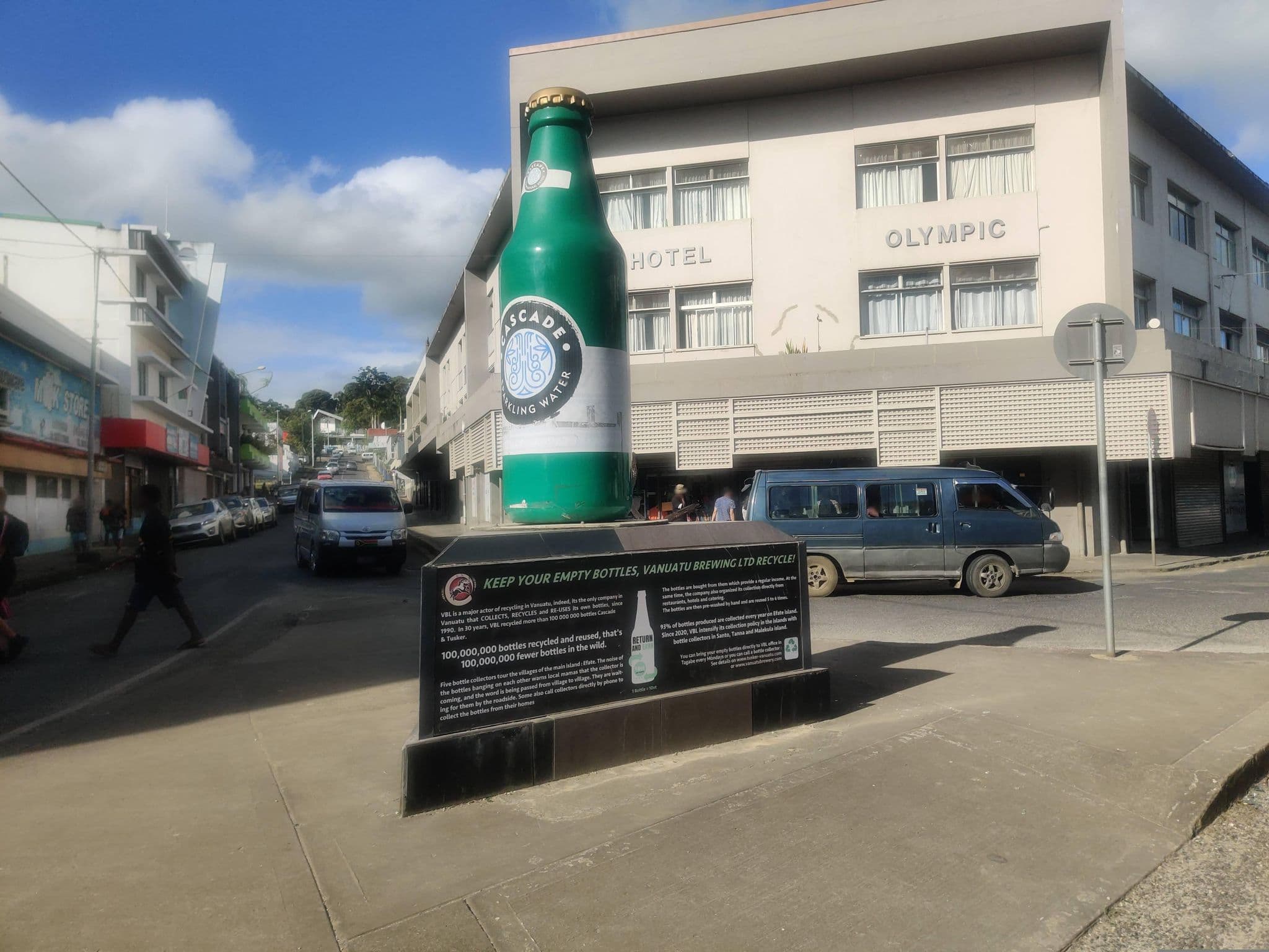 Street view near Hotel Olympic Port Vila, Port-Vila — © seb1204 (CC BY-SA · Mapillary)