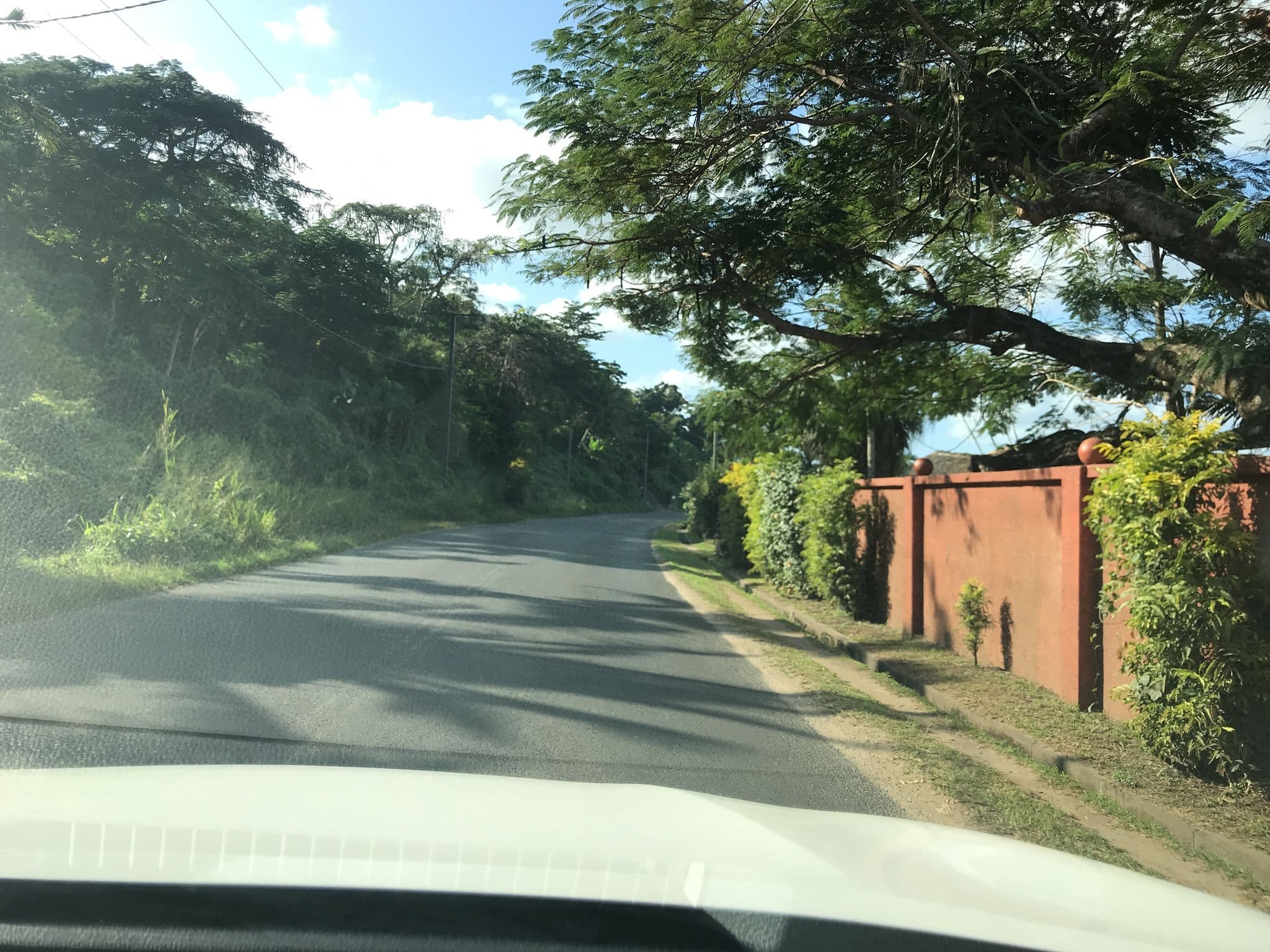 Street view near Sunset Bungalows Resort Port Vila, Port-Vila — © naokiosaka (CC BY-SA · Mapillary)
