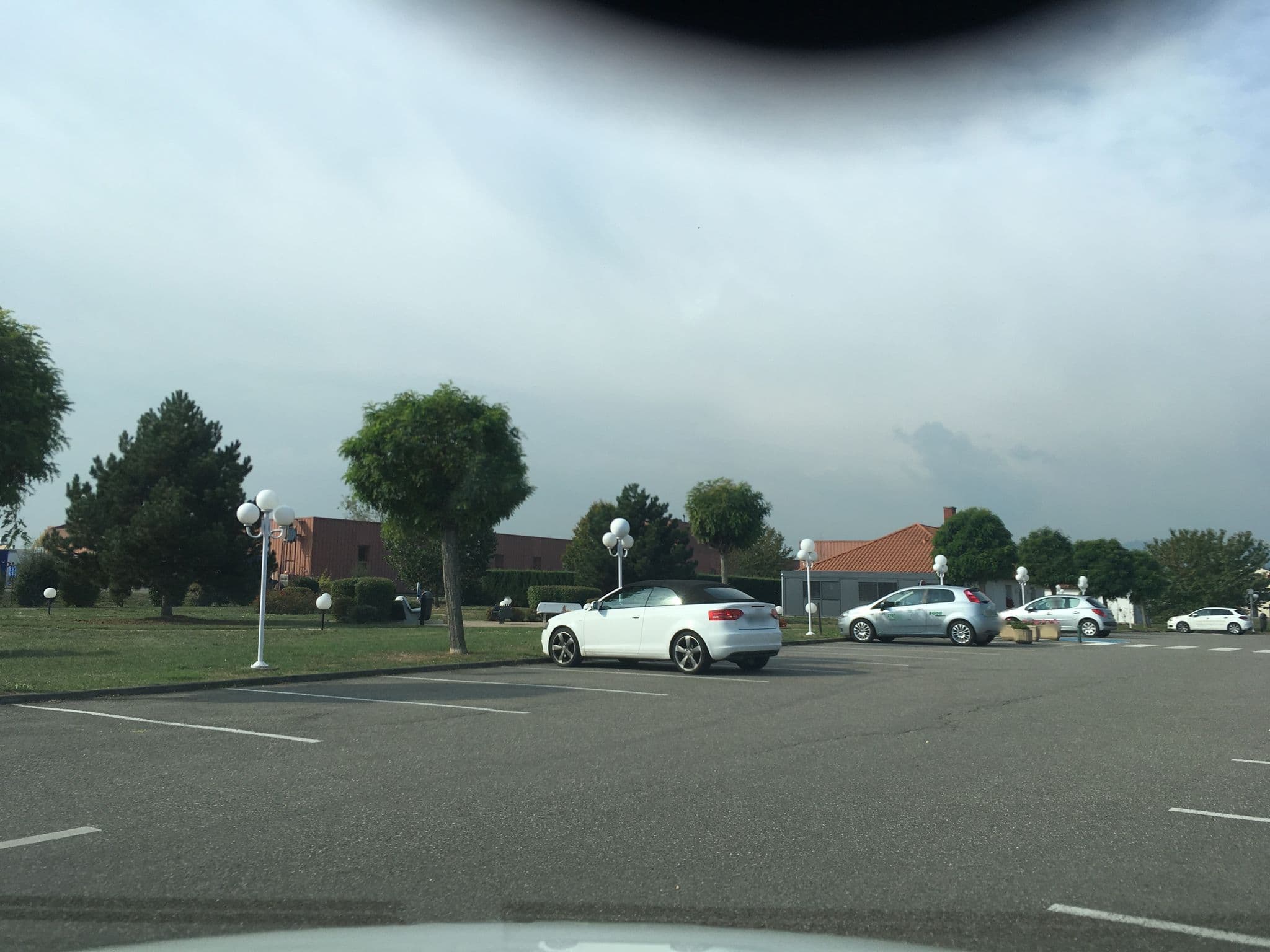 Street view near B & B hotel, Houssen — © mappy_sa (CC BY-SA · Mapillary)