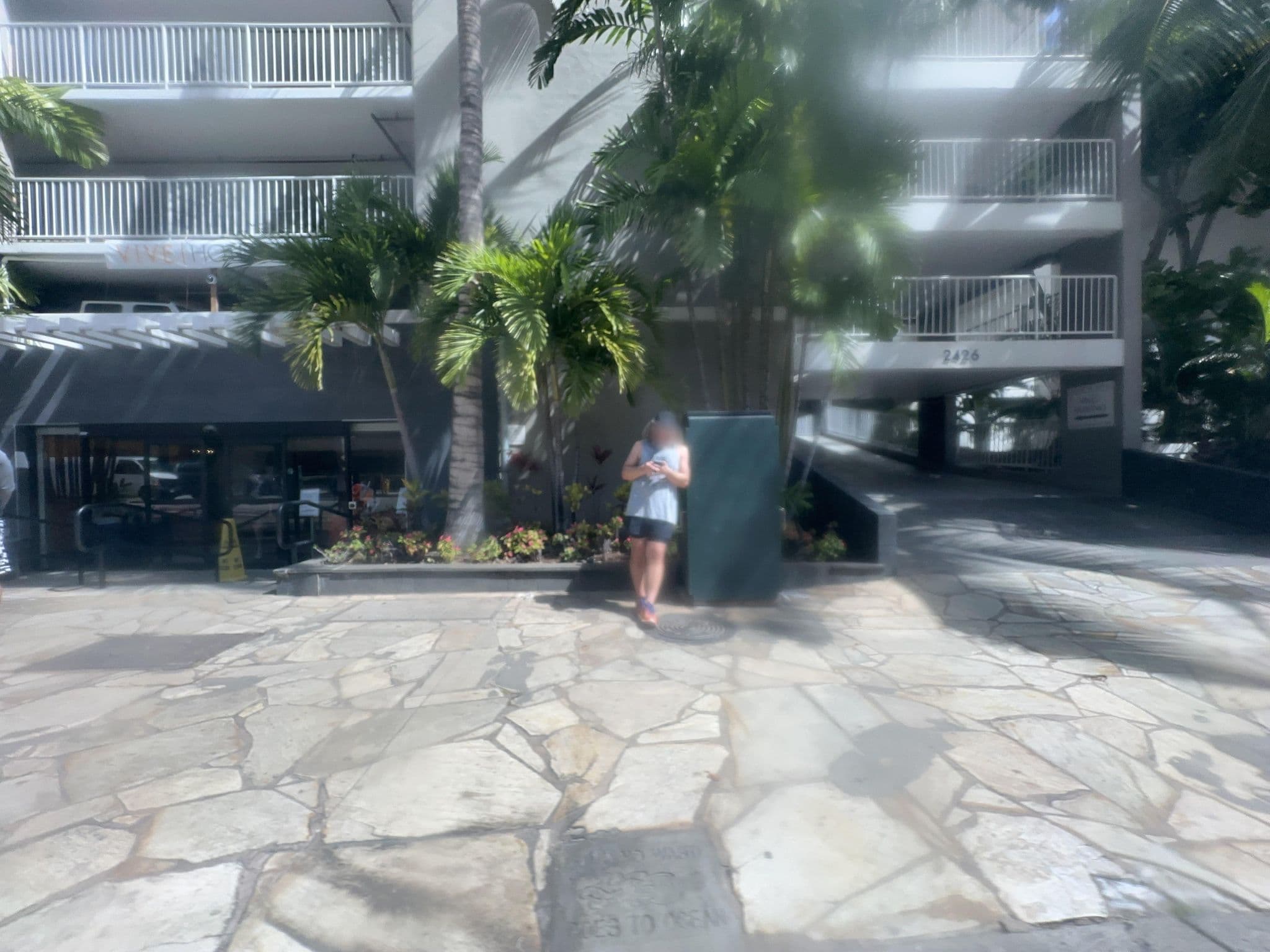 Street view near Hospitality Room 201, Diamond Head / Kapahulu / Saint Louis Heights — © quickness805 (CC BY-SA · Mapillary)
