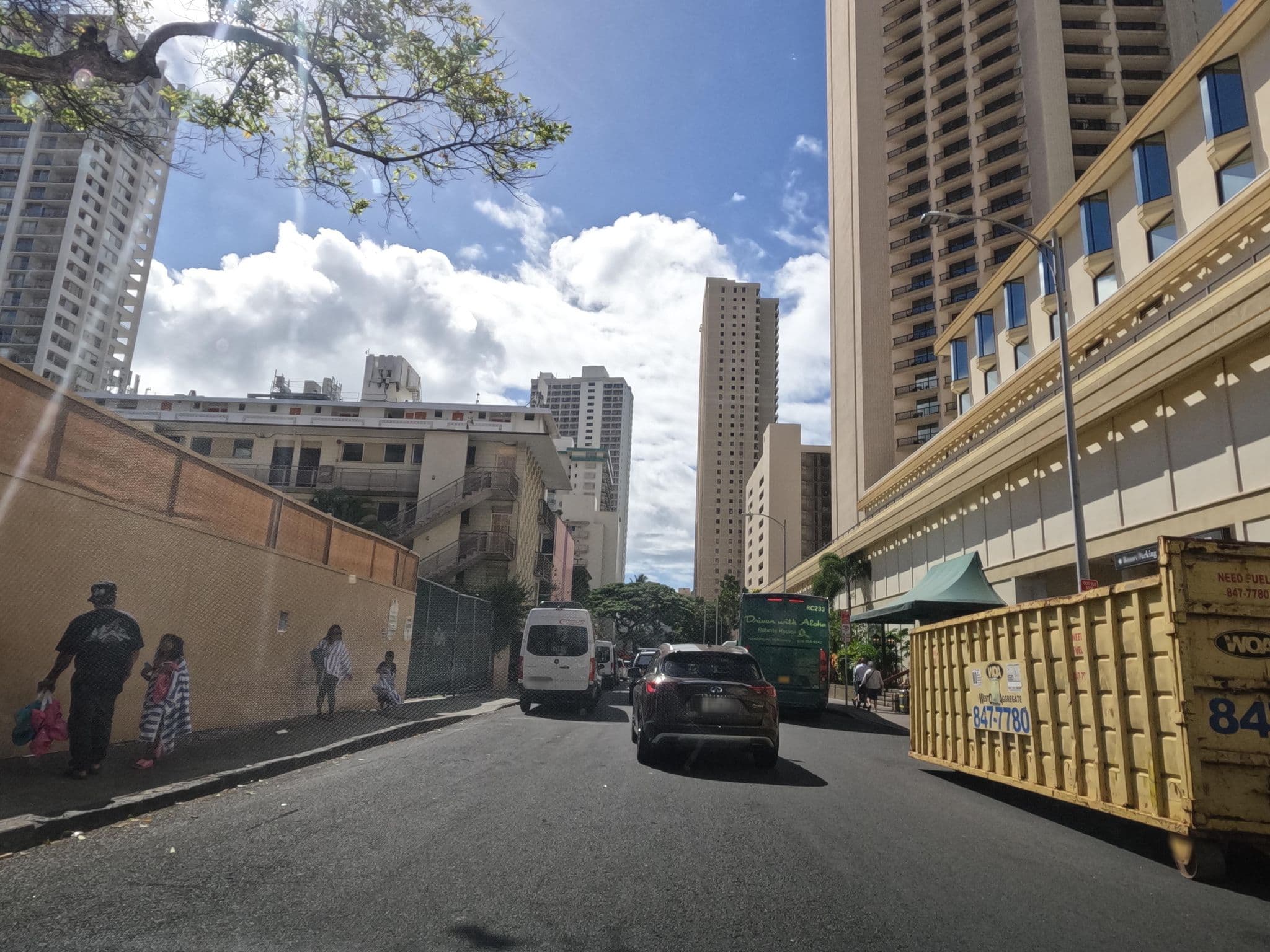 Street view near H And H Honeymoon Suite, Diamond Head / Kapahulu / Saint Louis Heights — © rsnaru (CC BY-SA · Mapillary)