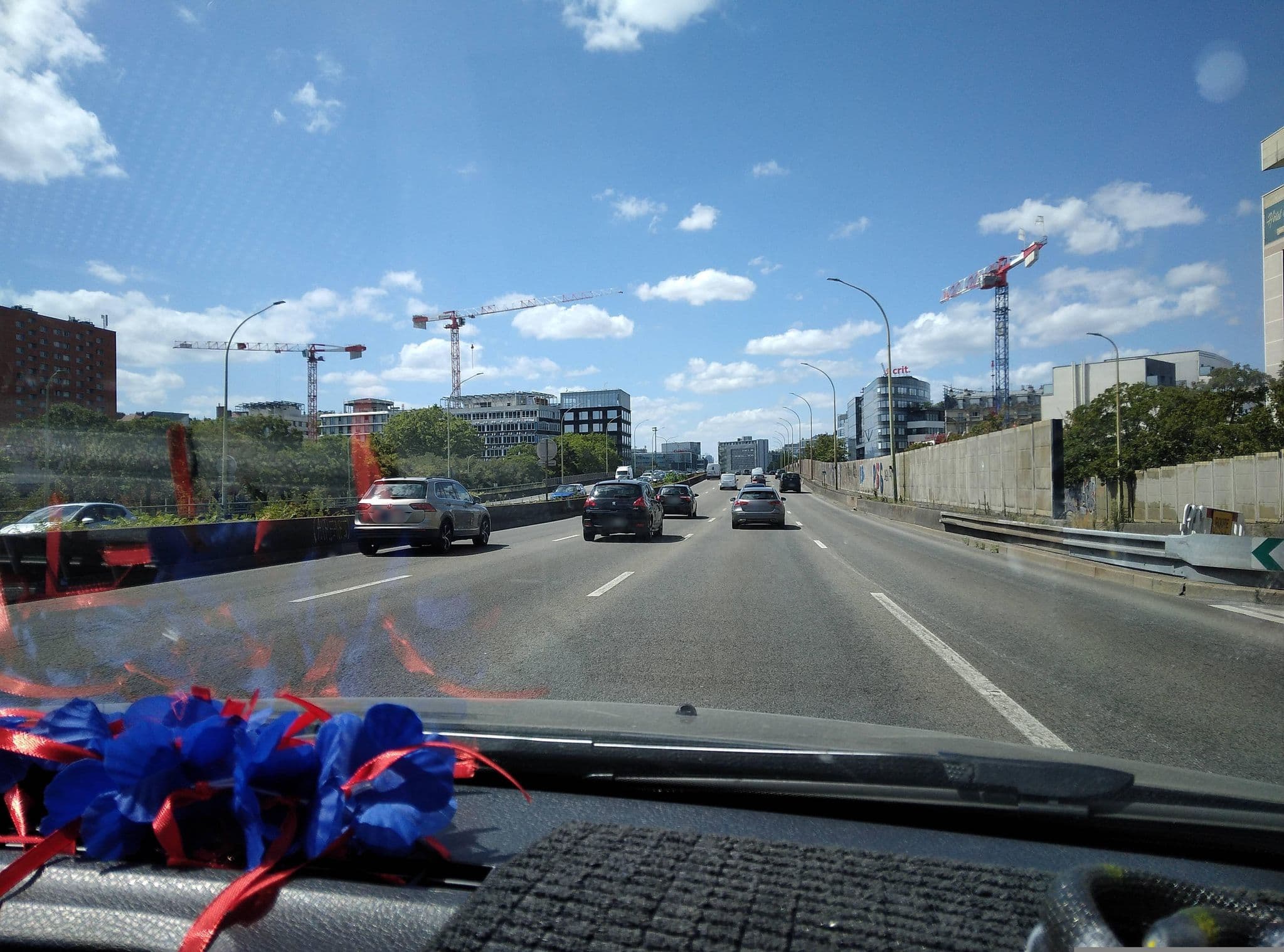 Street view near HotelF1 Porte de Montmartre, Saint-Ouen — © didoudidi77 (CC BY-SA · Mapillary)