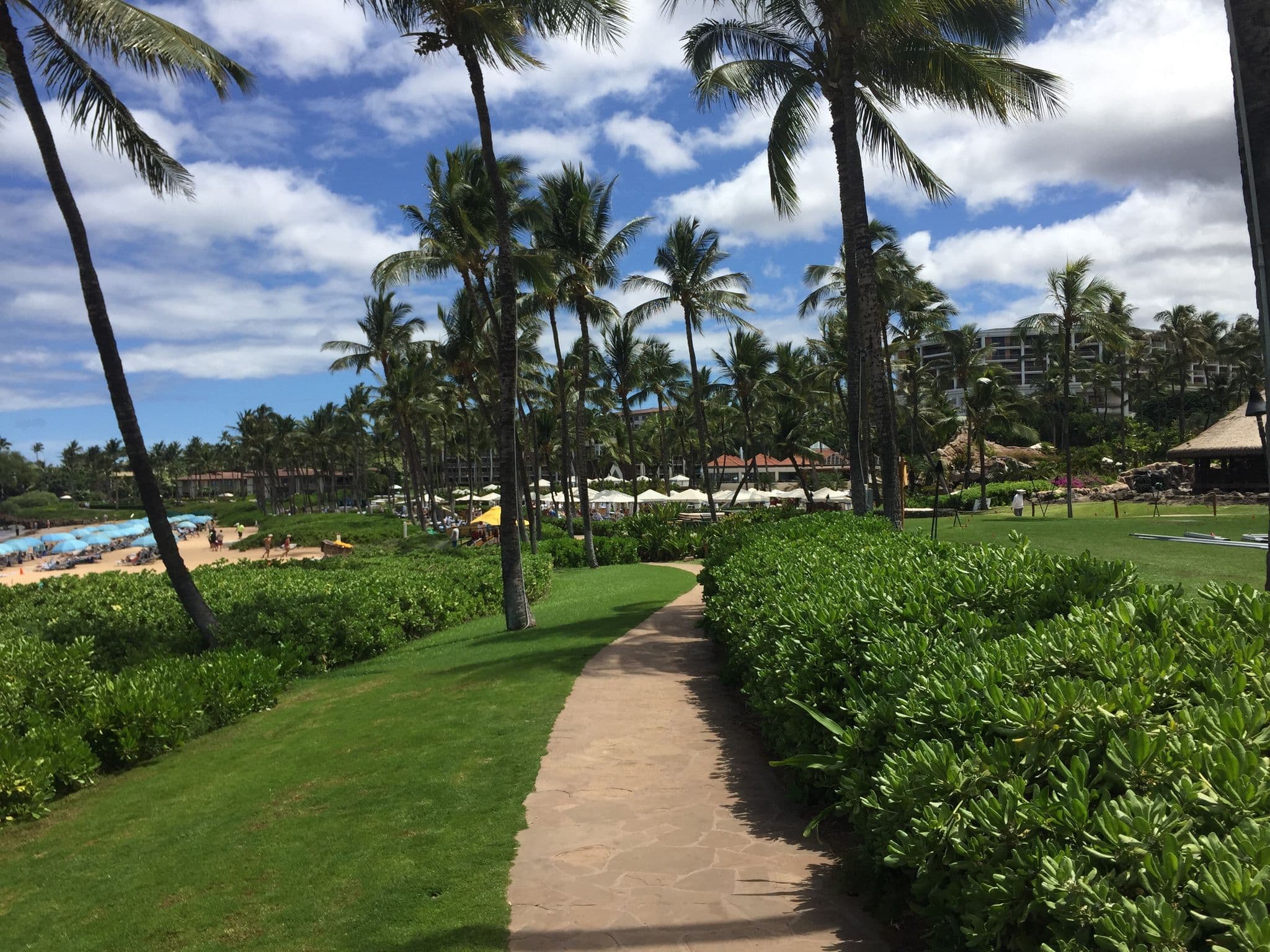 Street view near Molokini Garden at Grand Wailea, Wailea — © till (CC BY-SA · Mapillary)