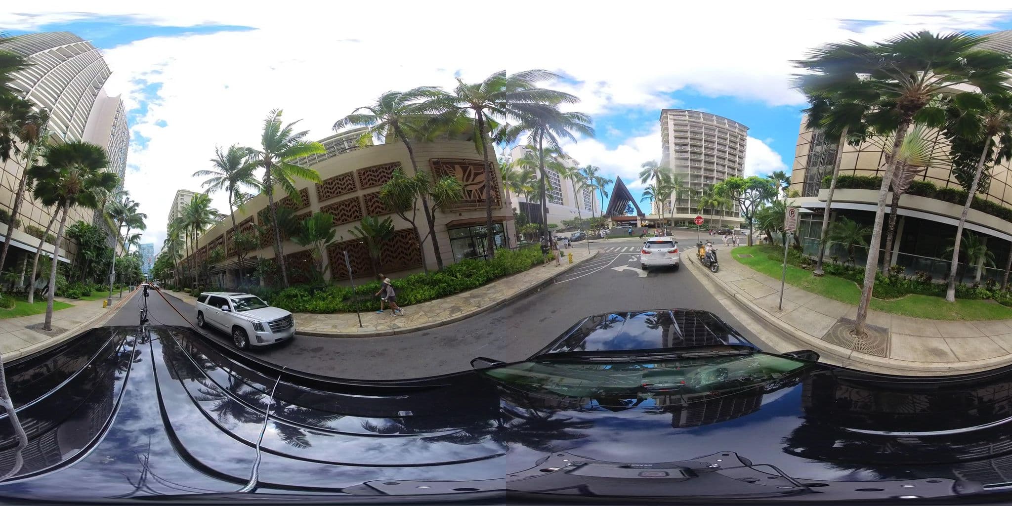 Street view near The Pool at Trump International Hotel, Waikīkī — © hmhtb (CC BY-SA · Mapillary)