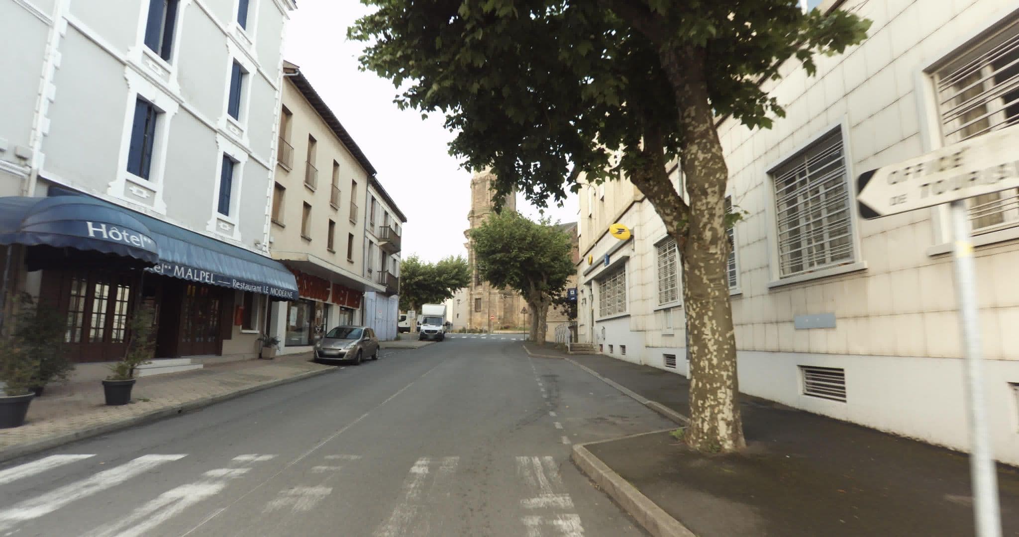 Street view near Hôtel Mapel, Decazeville — © sogefi (CC BY-SA · Mapillary)