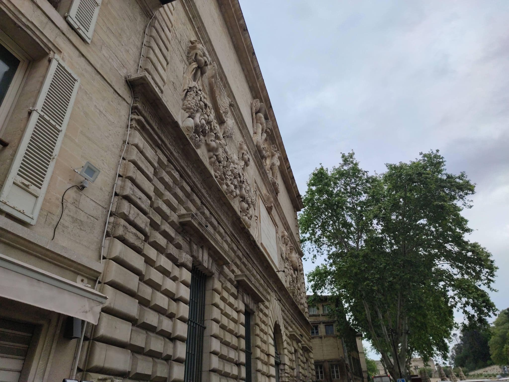 Street view near Hôtel du Palais des Papes, Avignon — © zimmy (CC BY-SA · Mapillary)
