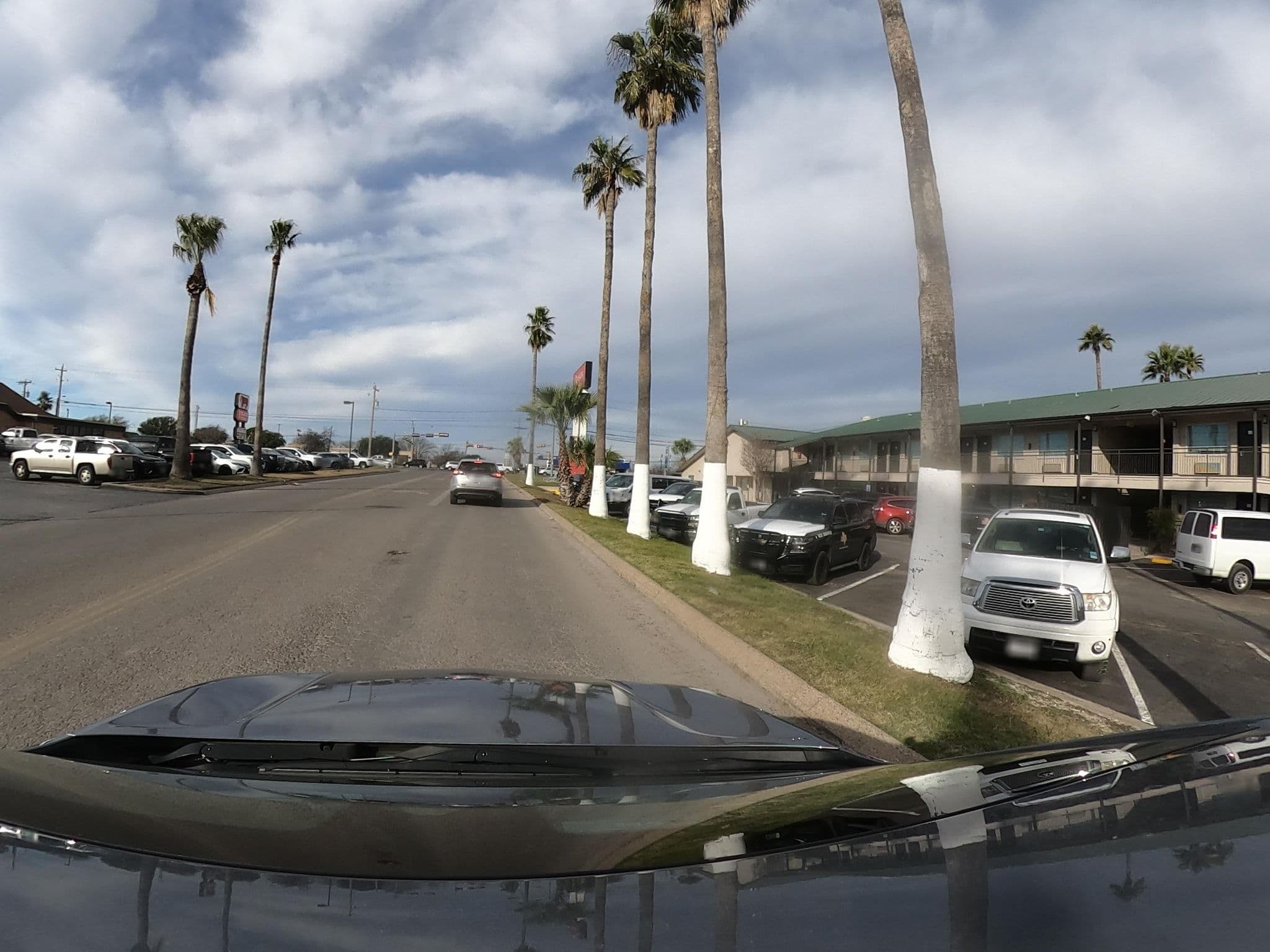 Street view near Ramada Del Rio, Del Rio — © raveneye (CC BY-SA · Mapillary)