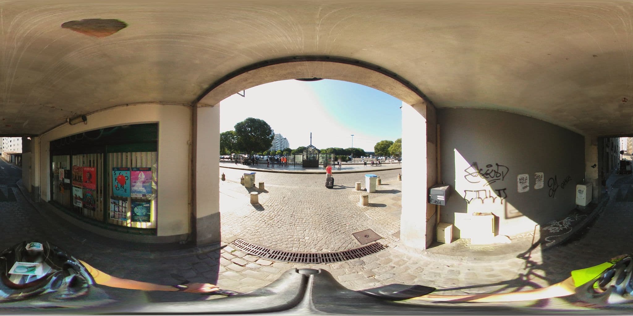 Street view near Árvoresens, Nantes — © cartocite (CC BY-SA · Mapillary)