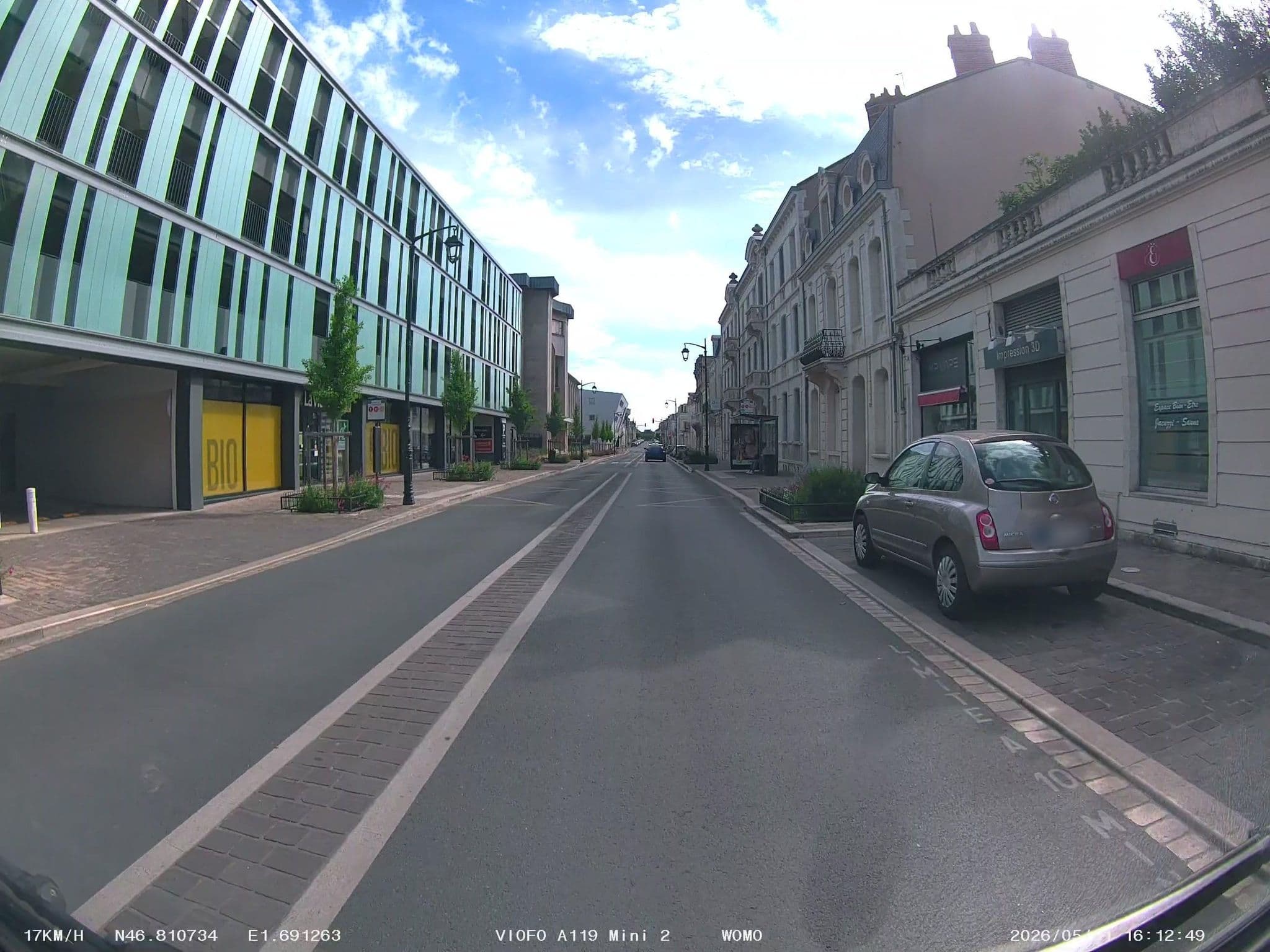 Street view near Élysée, Châteauroux — © soulcover (CC BY-SA · Mapillary)