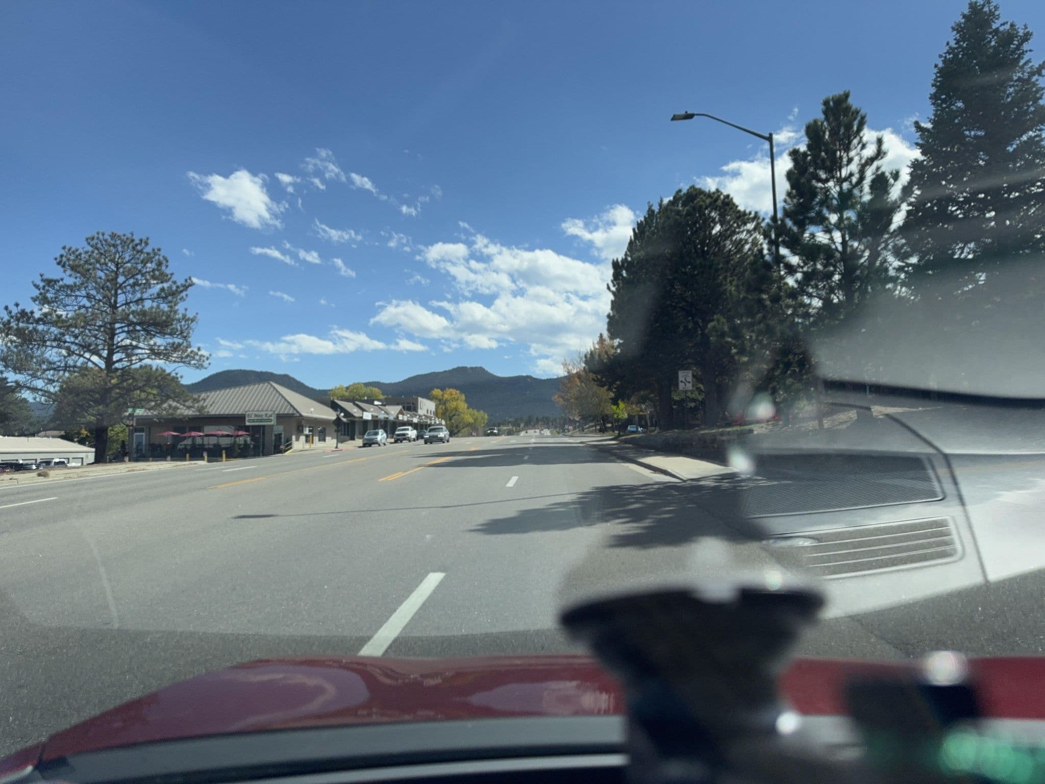 Street view near Holiday Inn Rocky Mtn Park (Estes Park), Estes Park — © quickness805 (CC BY-SA · Mapillary)