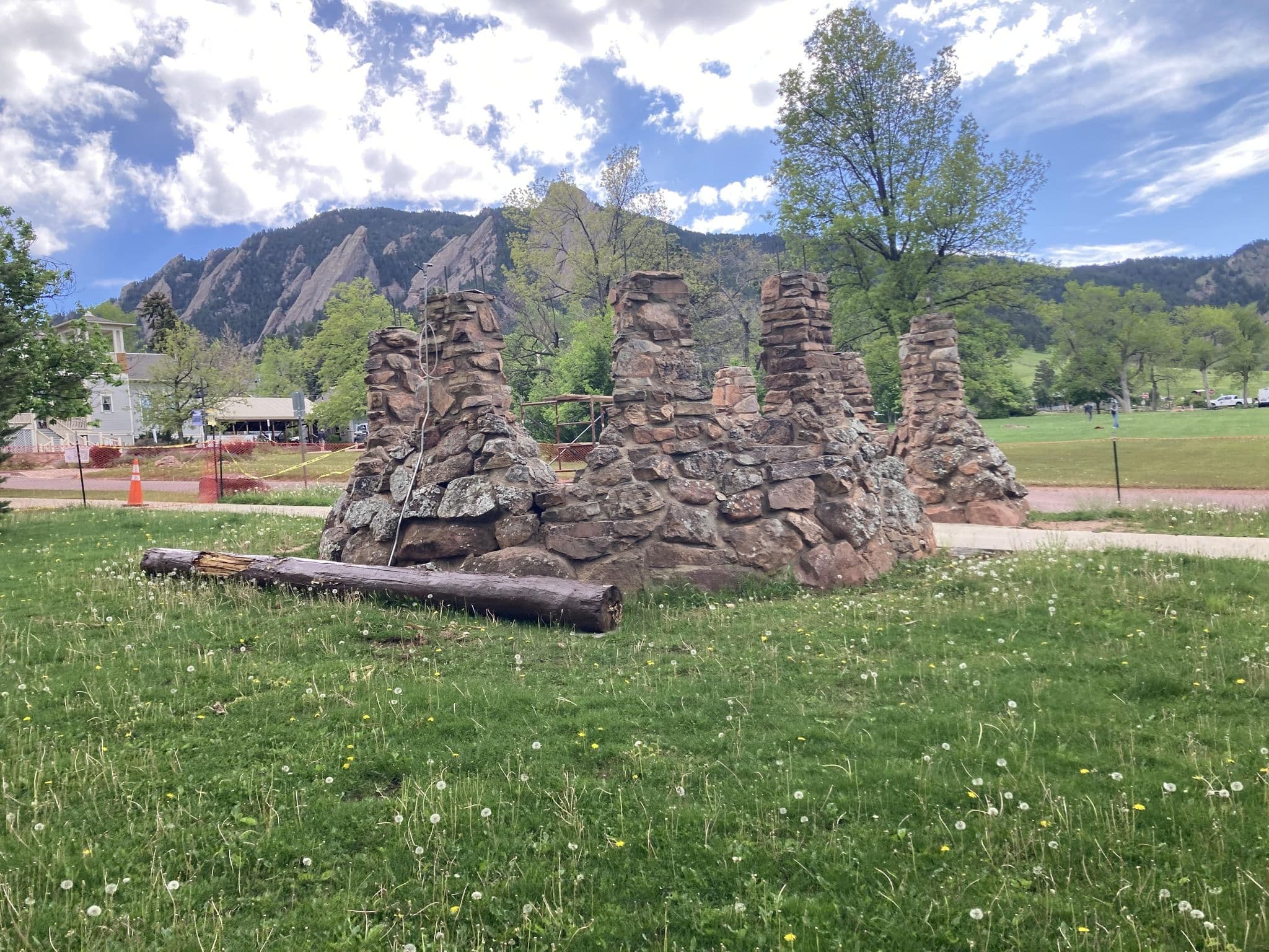 Street view near The Beach, Boulder — © dgrinbergs (CC BY-SA · Mapillary)