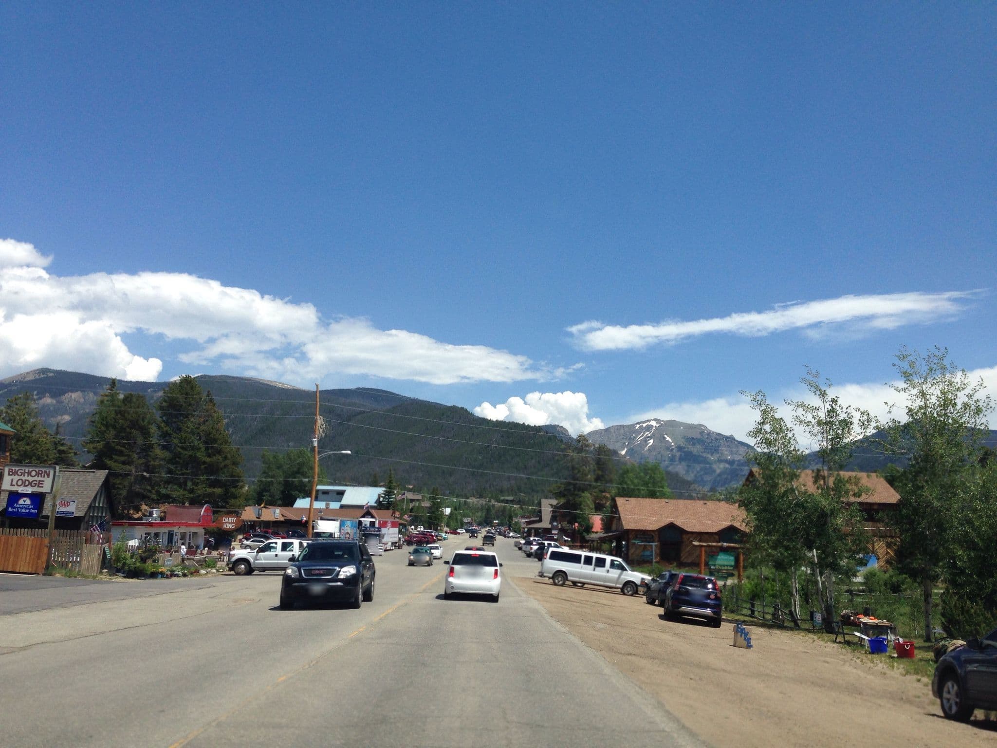 Street view near Americas Best Value Inn Bighorn Lodge, Estes Park — © chrisbeddow (CC BY-SA · Mapillary)