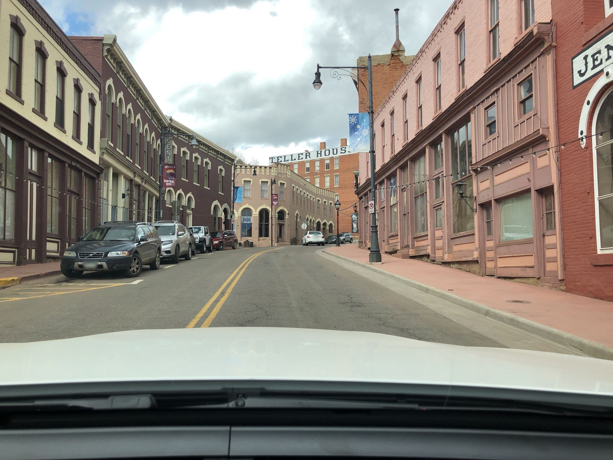 Street view near Century Casino & Hotel, Idaho Springs — © superfly (CC BY-SA · Mapillary)