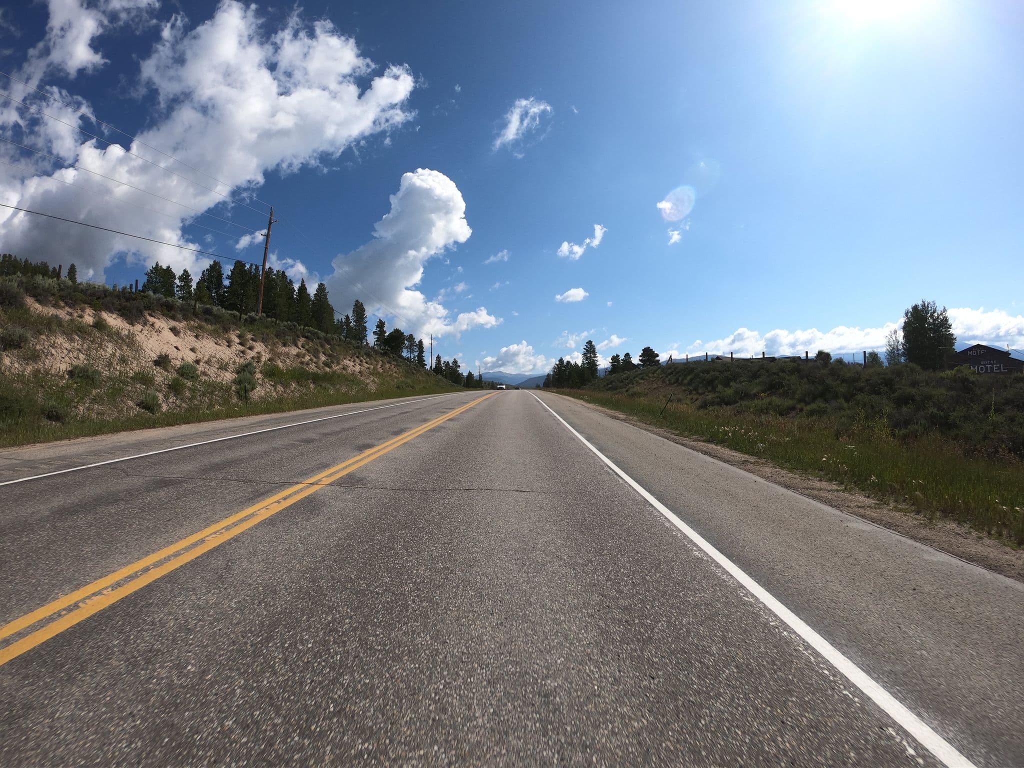 Street view near Best Vu Motel, Estes Park — © toebee (CC BY-SA · Mapillary)
