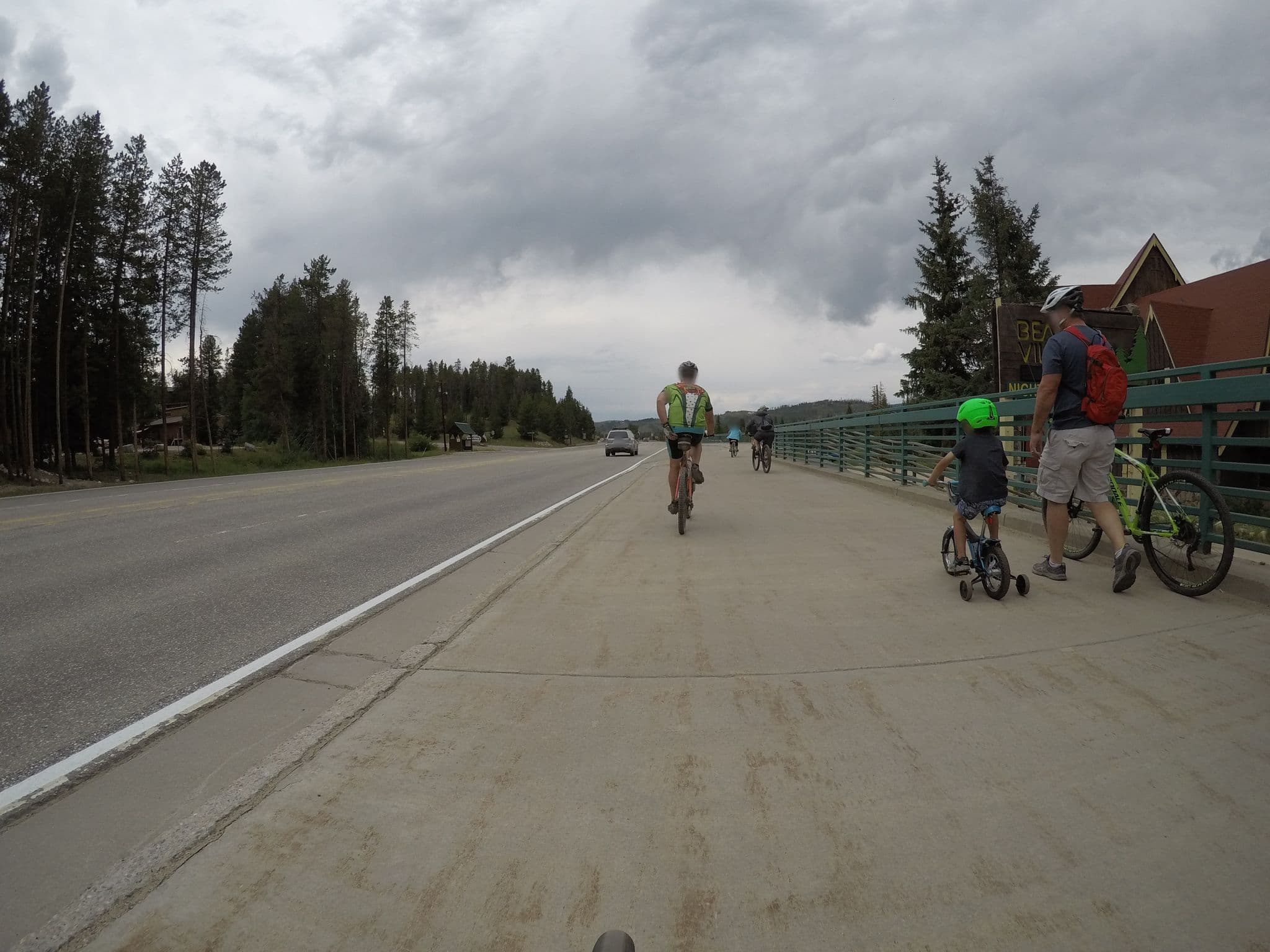 Street view near Beaver Village Lodge, Idaho Springs — © toebee (CC BY-SA · Mapillary)