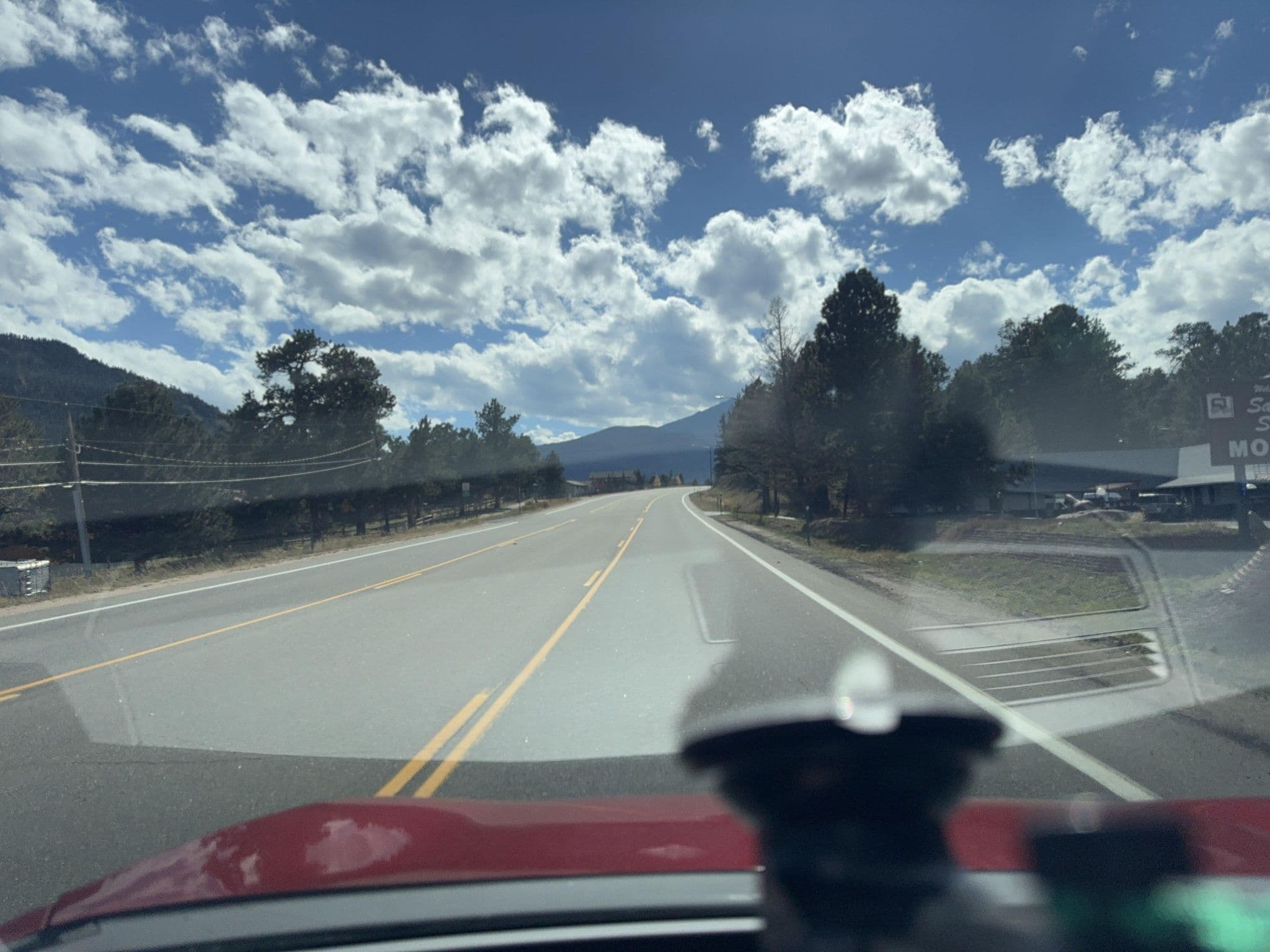 Street view near Saddle, Estes Park — © quickness805 (CC BY-SA · Mapillary)