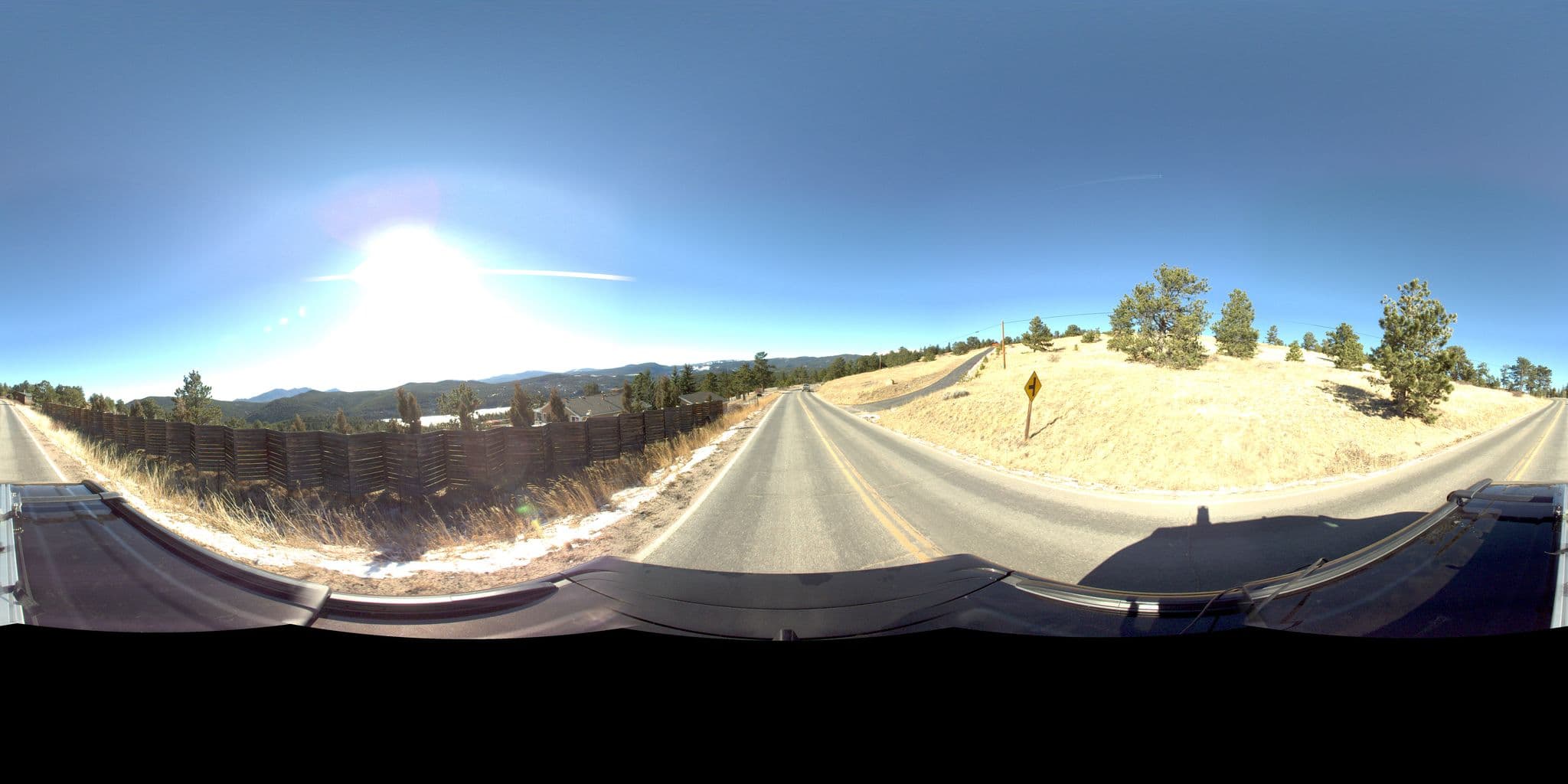 Street view near Settler's Lodge, Coal Creek — © leontoorenburg (CC BY-SA · Mapillary)