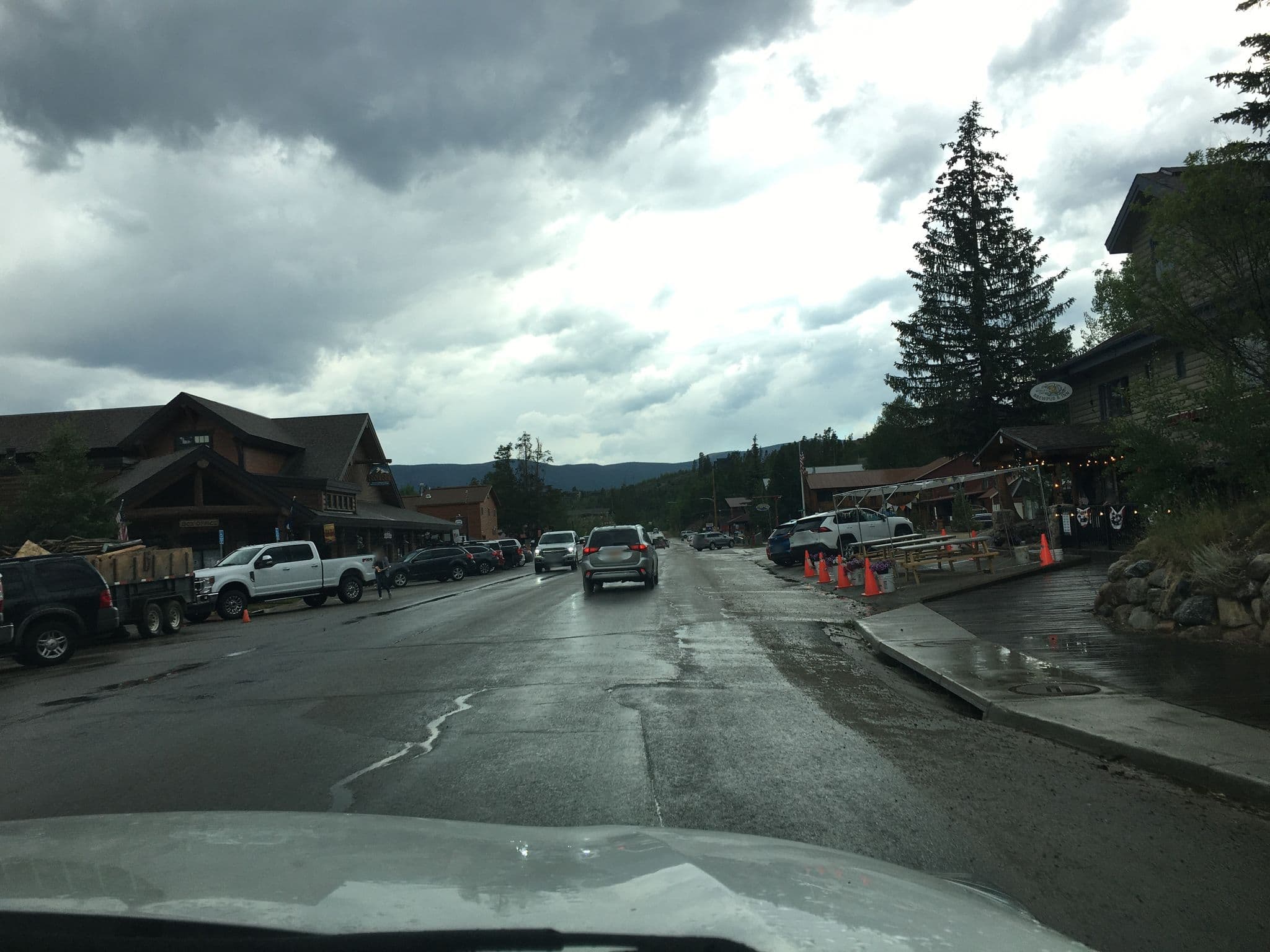 Street view near The Terrace Inn, Estes Park — © hereitgoes (CC BY-SA · Mapillary)