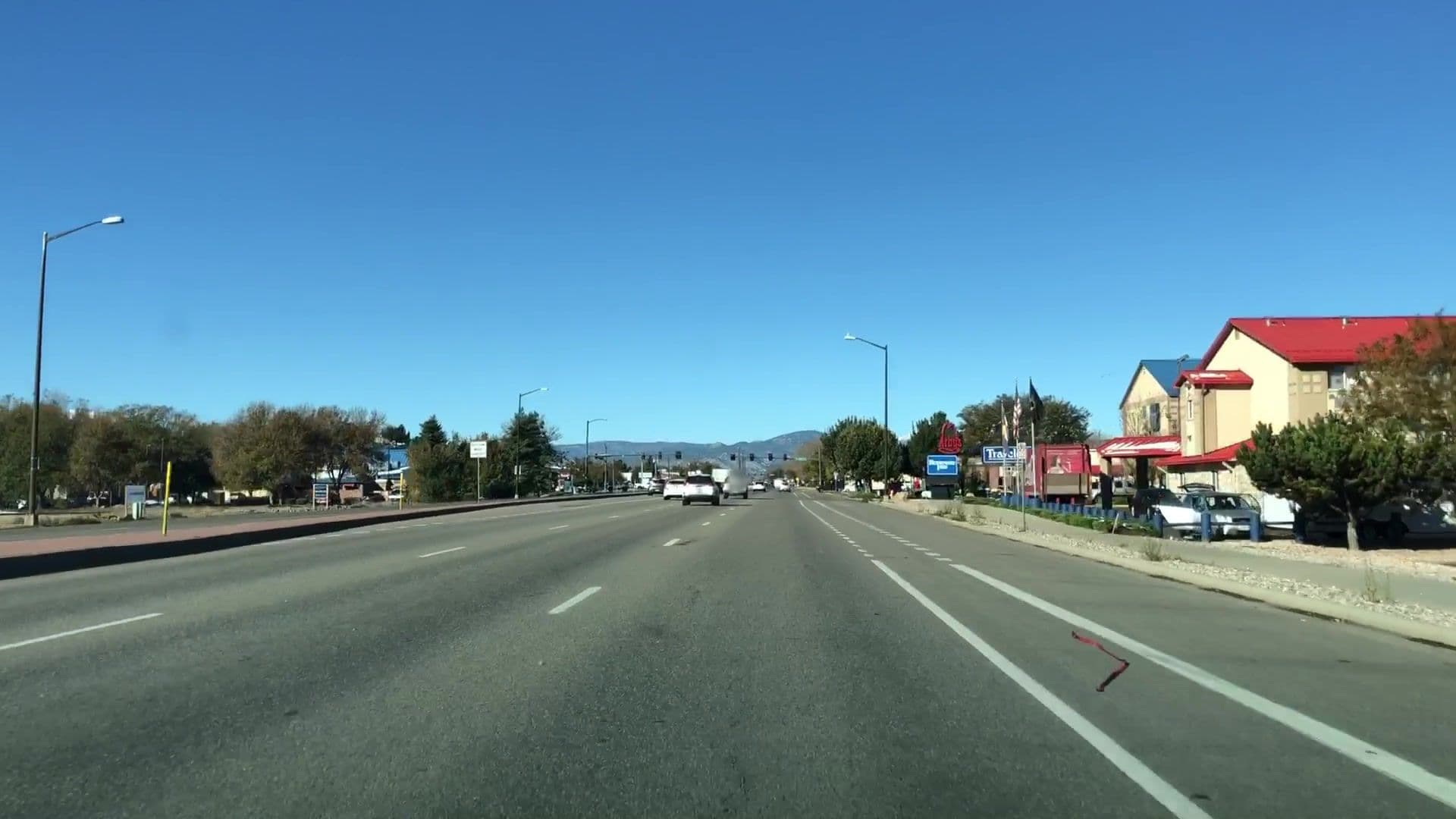 Street view near Baymont Inn, Loveland — © lvl5 (CC BY-SA · Mapillary)