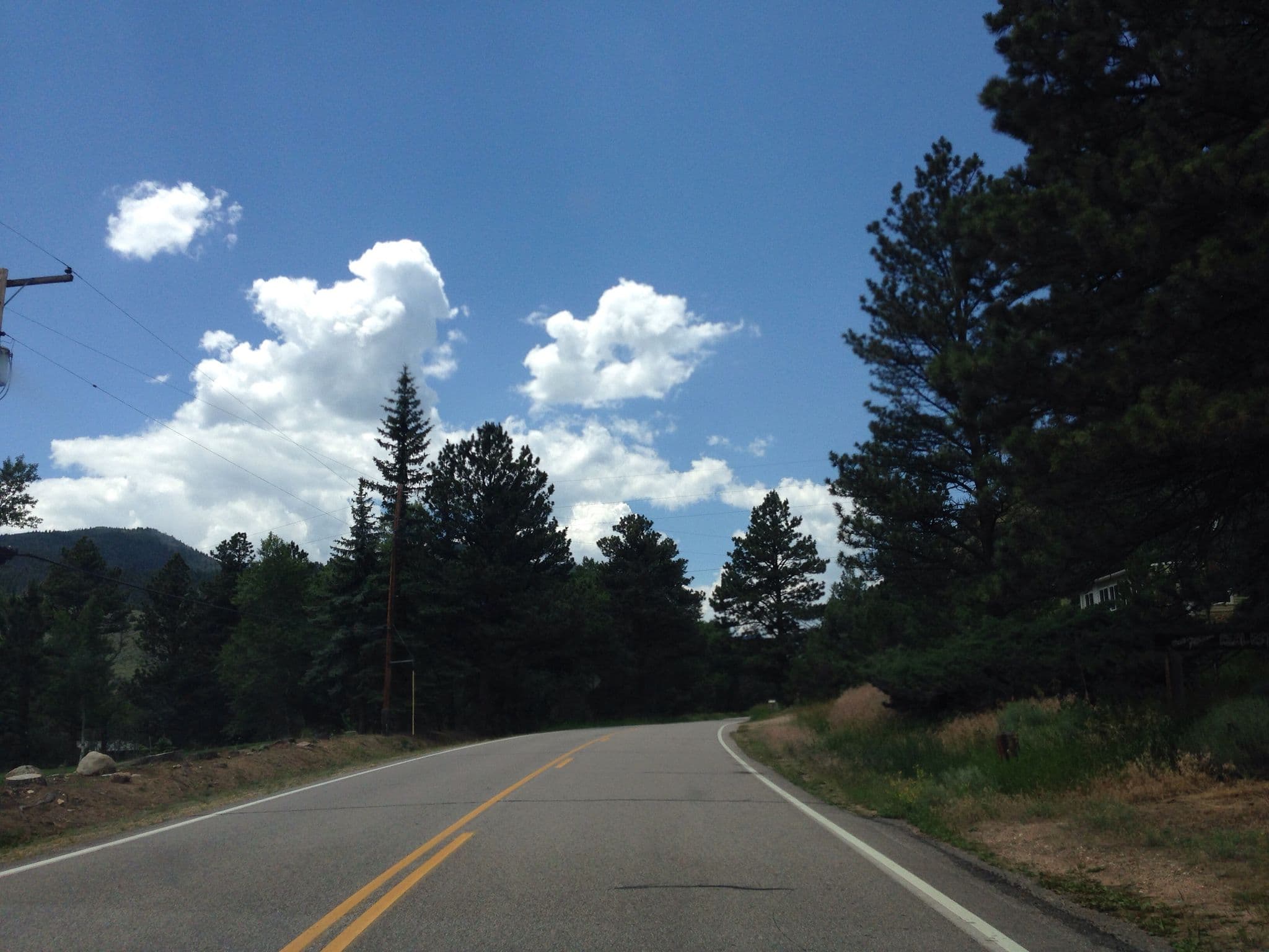 Street view near Cd Cabins, Estes Park — © chrisbeddow (CC BY-SA · Mapillary)