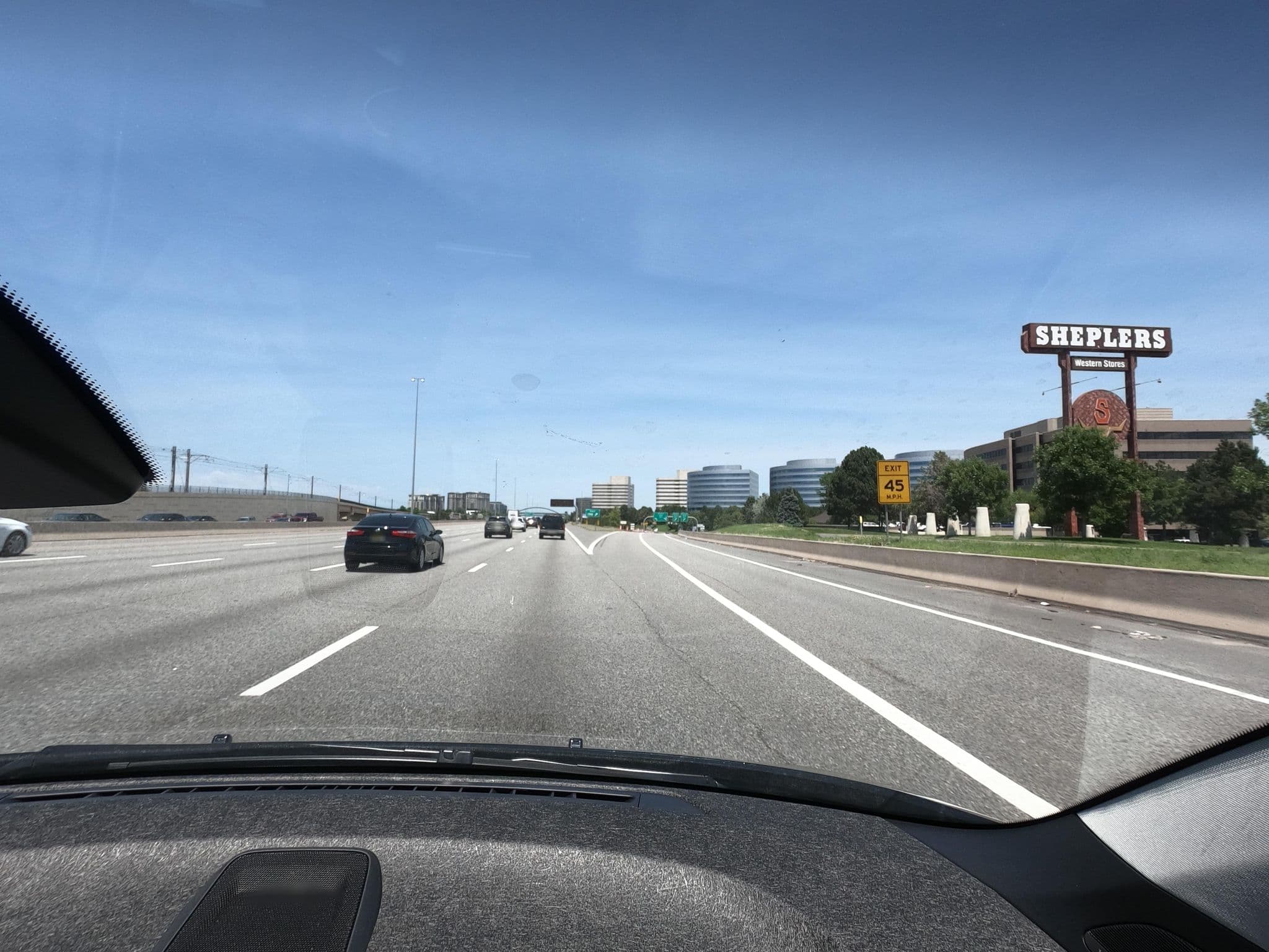 Street view near greenwood inn, Castlewood — © aidenrohde (CC BY-SA · Mapillary)