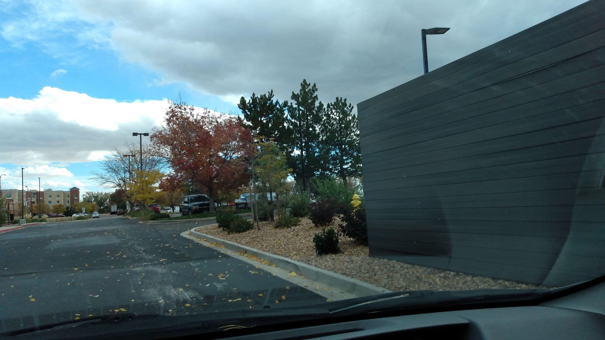 Street view near econo lodge, Northglenn — © dgrinbergs (CC BY-SA · Mapillary)
