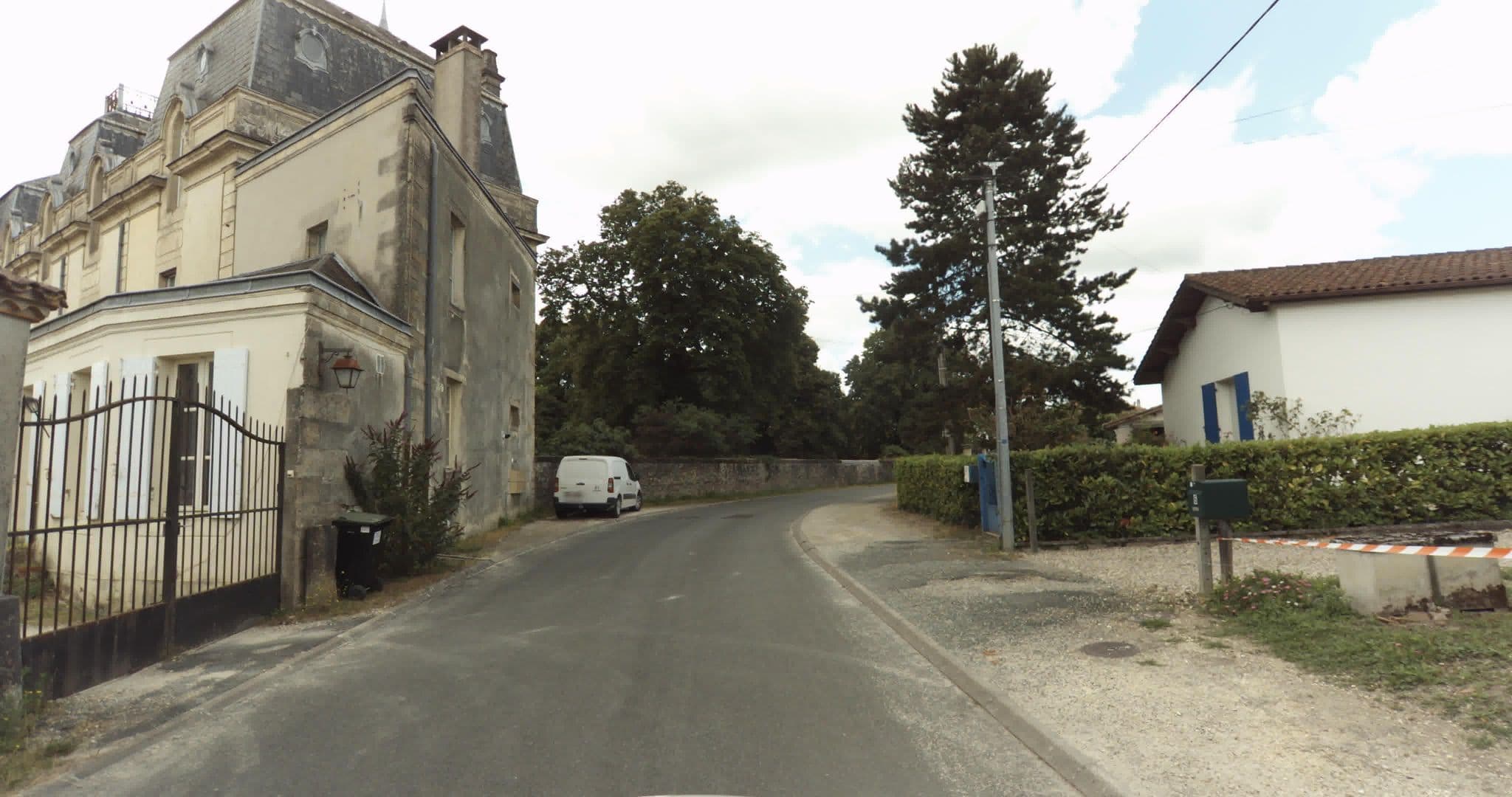 Street view near Château st vincent, Bazas — © sogefi (CC BY-SA · Mapillary)