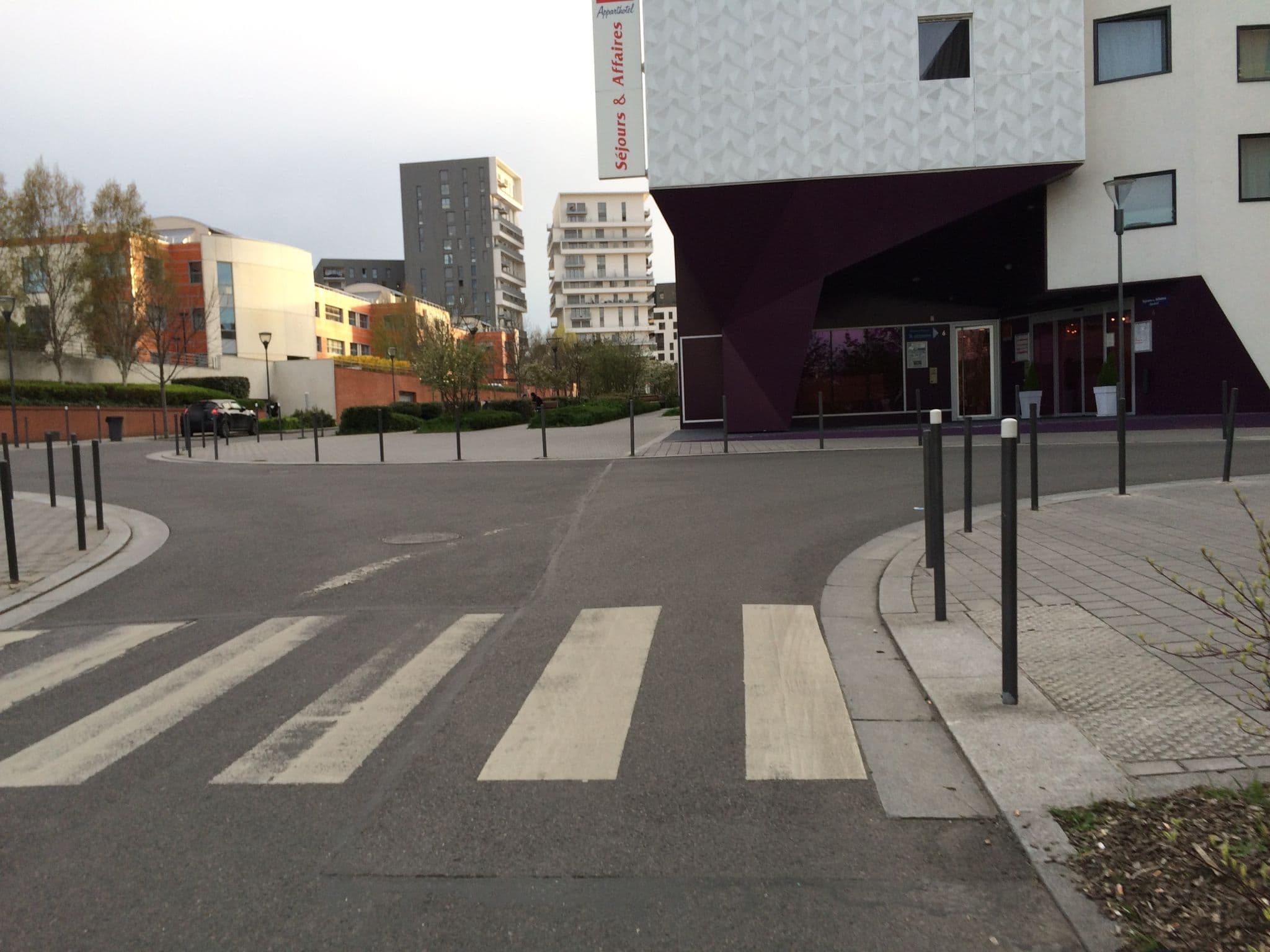 Street view near Residhome Apparthotel Paris Massy, Massy — © josmougn (CC BY-SA · Mapillary)