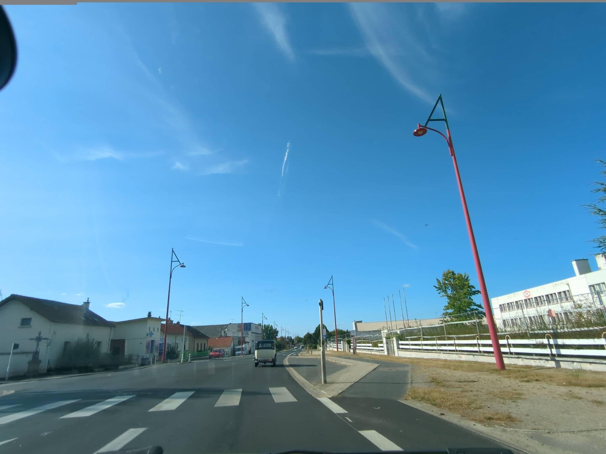 Street view near Campanile, Avermes — © Aurel4012 (CC BY-SA · Mapillary)