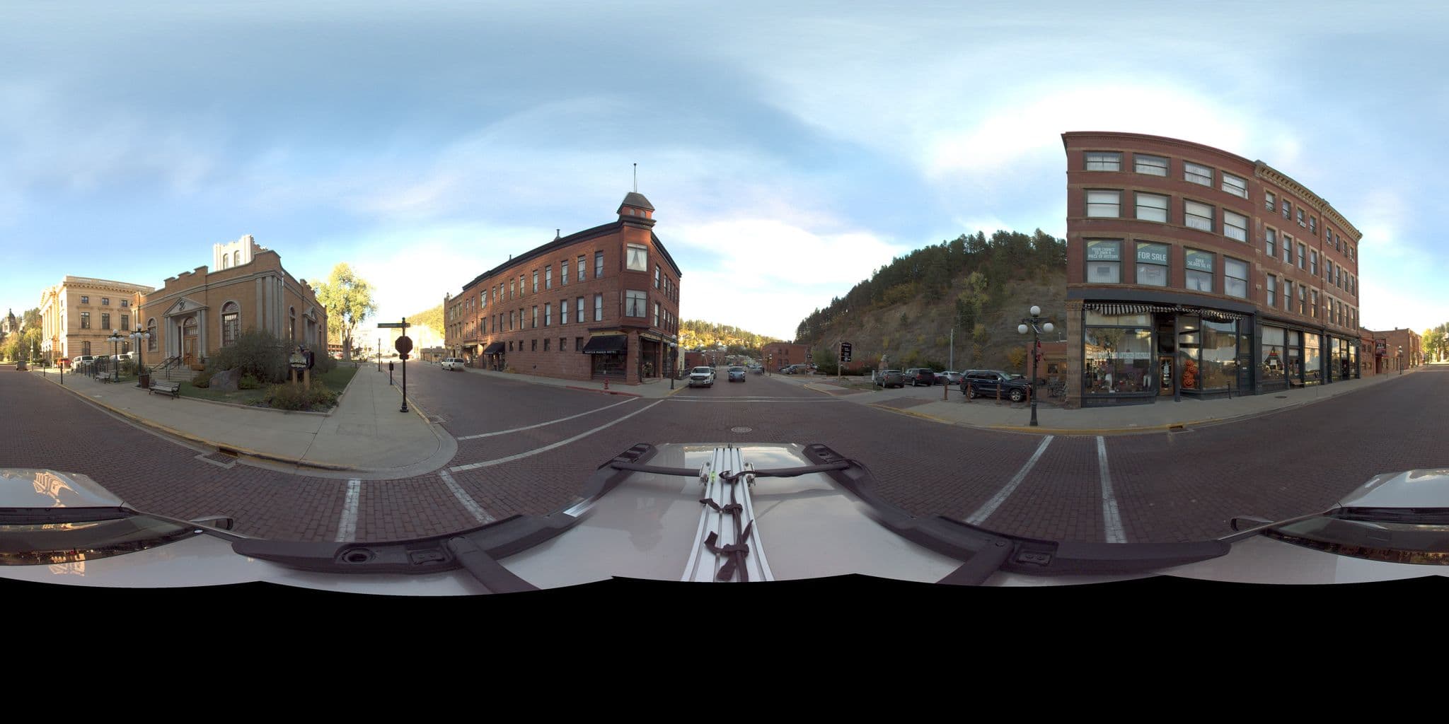 Street view near Deadwood Dick's Hotel, Deadwood — © lfuser (CC BY-SA · Mapillary)