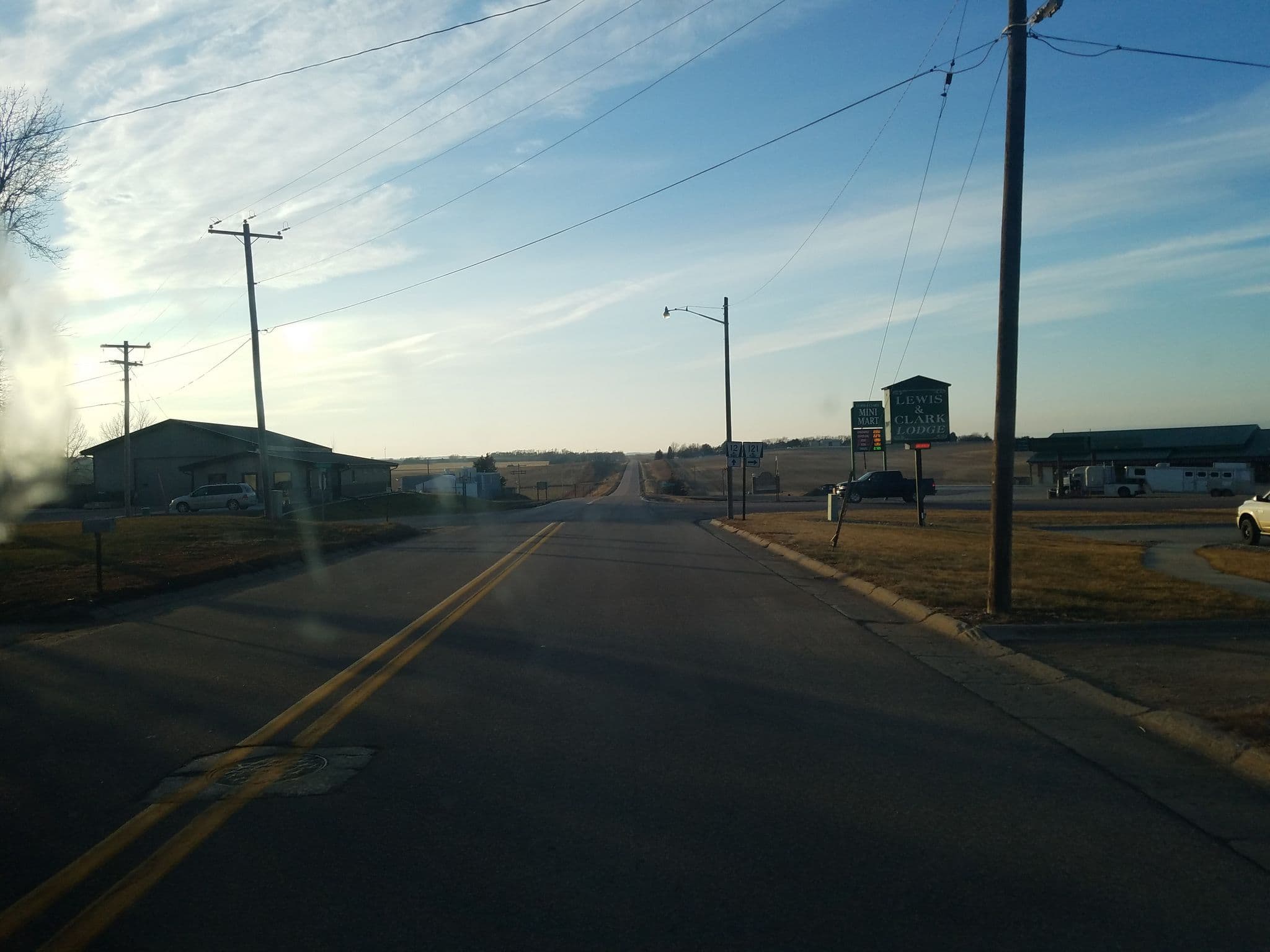Street view near Lewis & Clark Lodge, Yankton — © jbthemilker (CC BY-SA · Mapillary)