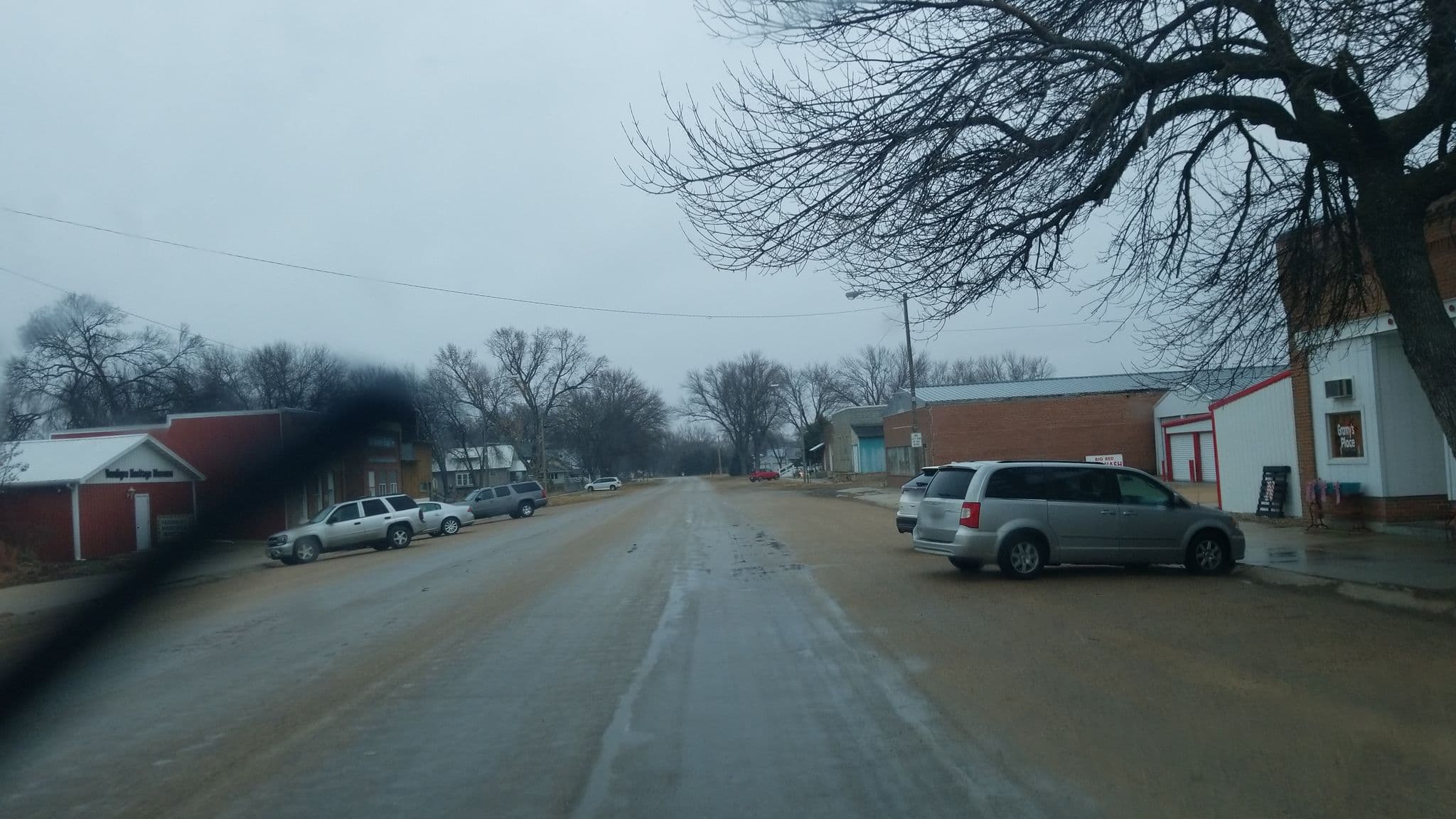 Street view near Commercial Hotel B&B, Creighton — © jbthemilker (CC BY-SA · Mapillary)