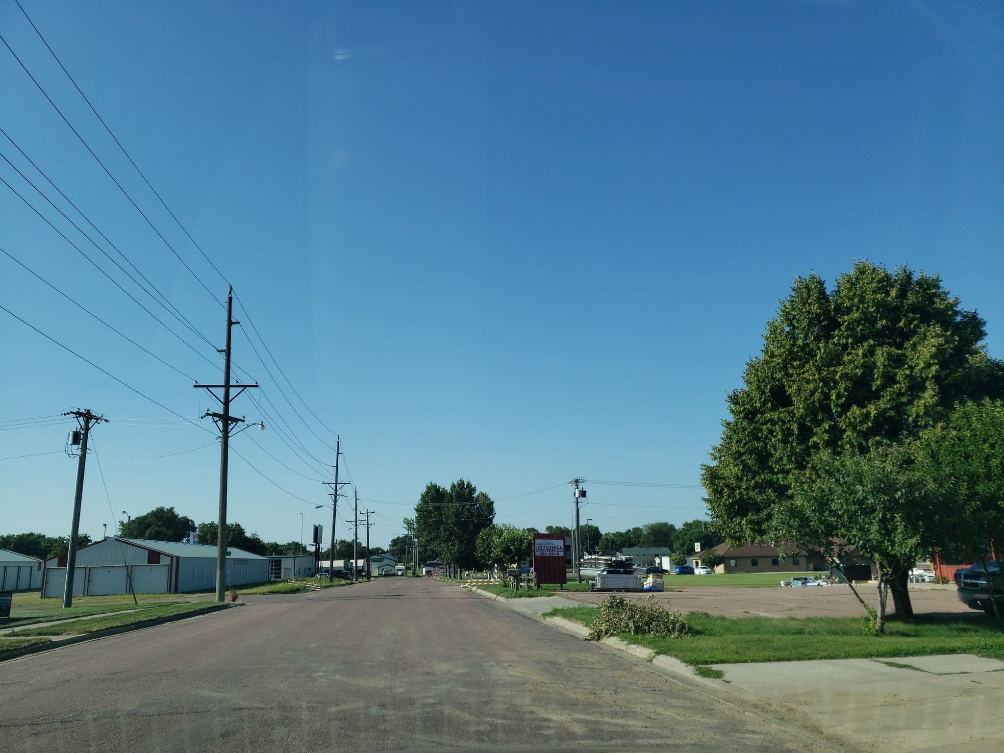 Street view near Crystal Manor, Mitchell — © muthu (CC BY-SA · Mapillary)