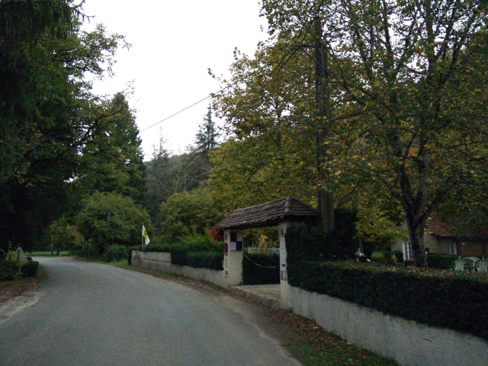 Street view near Hôtel Auberge de la Sagne, Cajarc — © volucris (CC BY-SA · Mapillary)