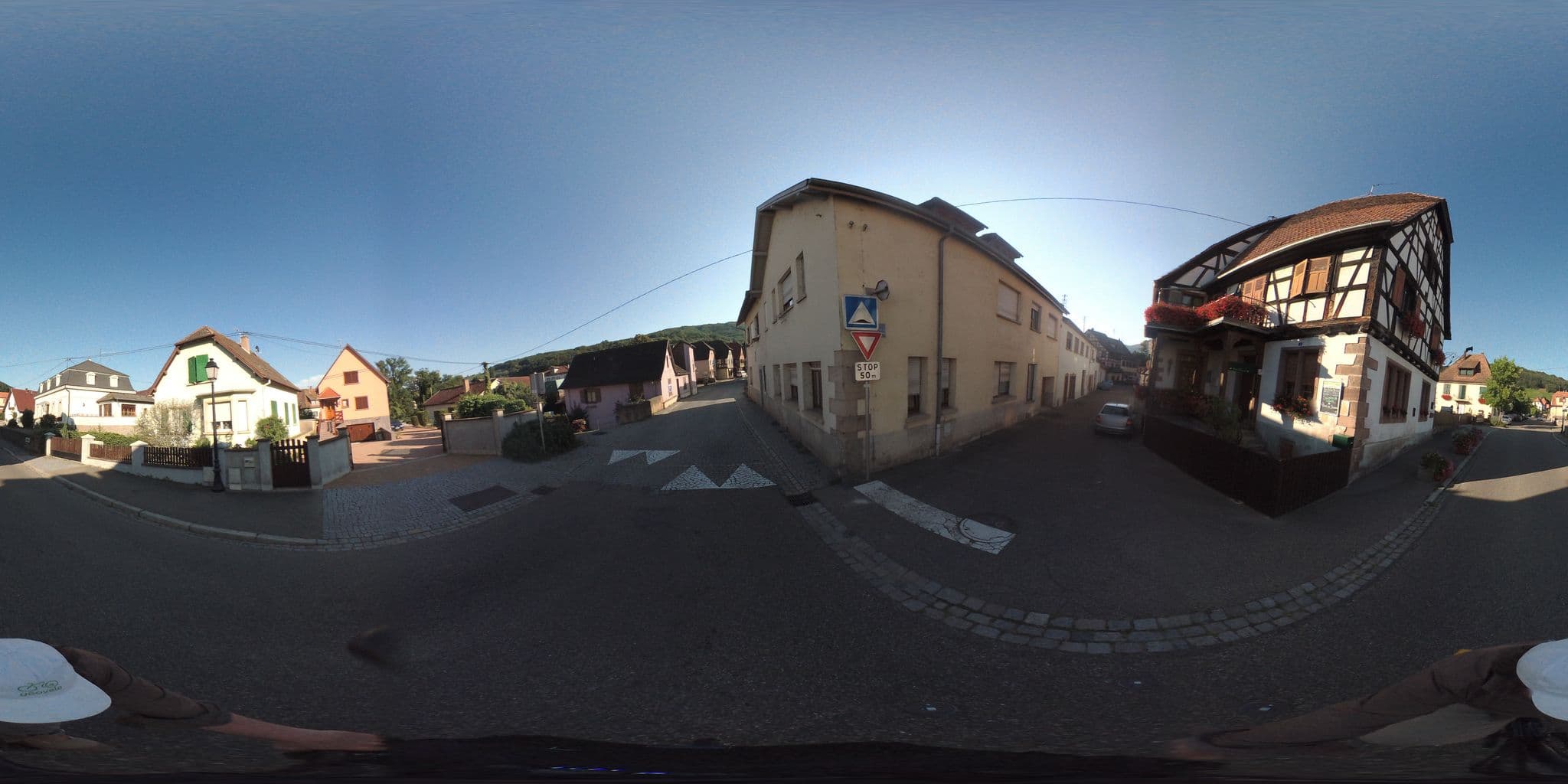 Street view near Au Canon, Andlau — © geovelo (CC BY-SA · Mapillary)