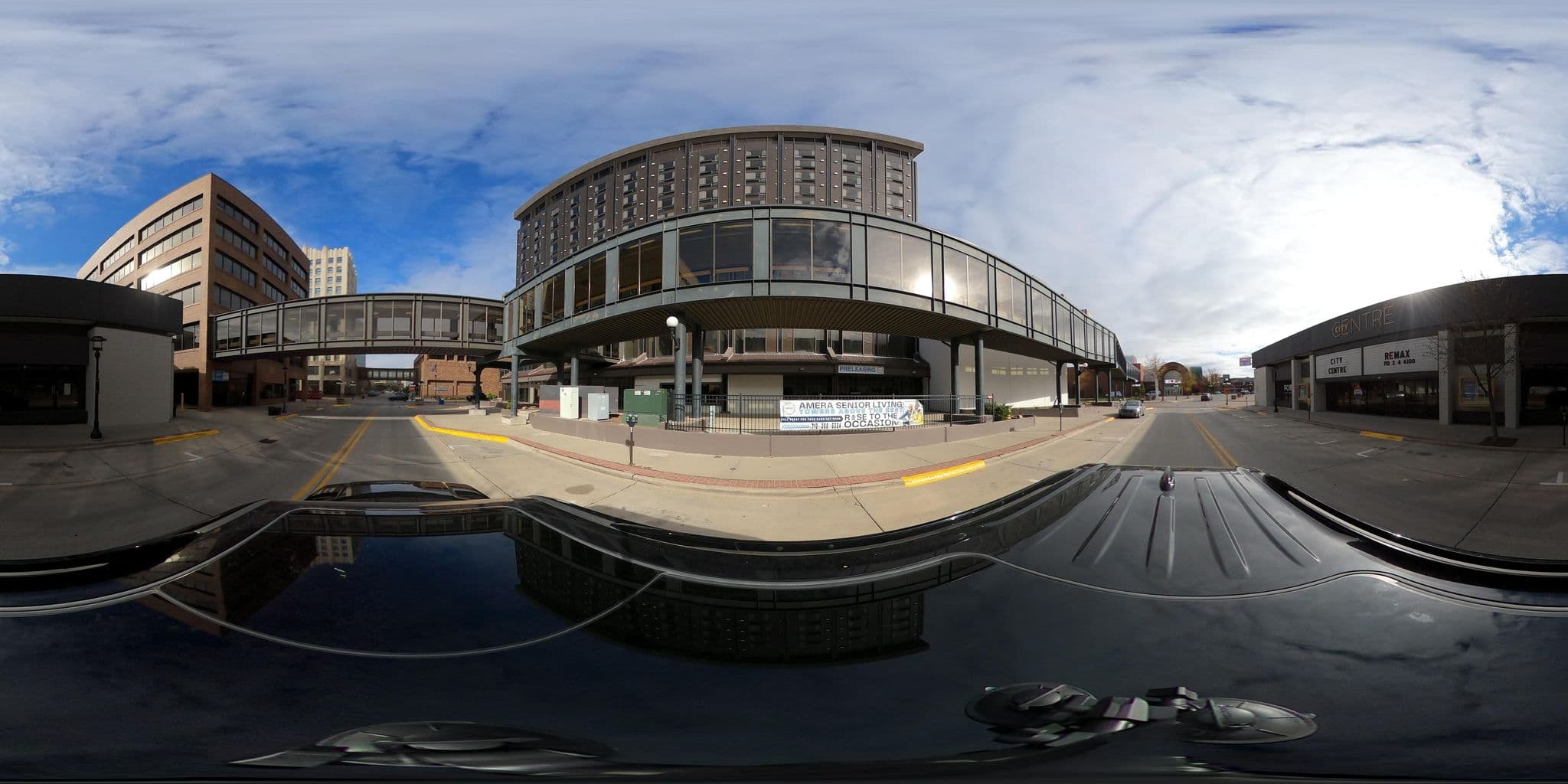 Street view near Howard Johnson, Sioux City — © justinmeyers (CC BY-SA · Mapillary)