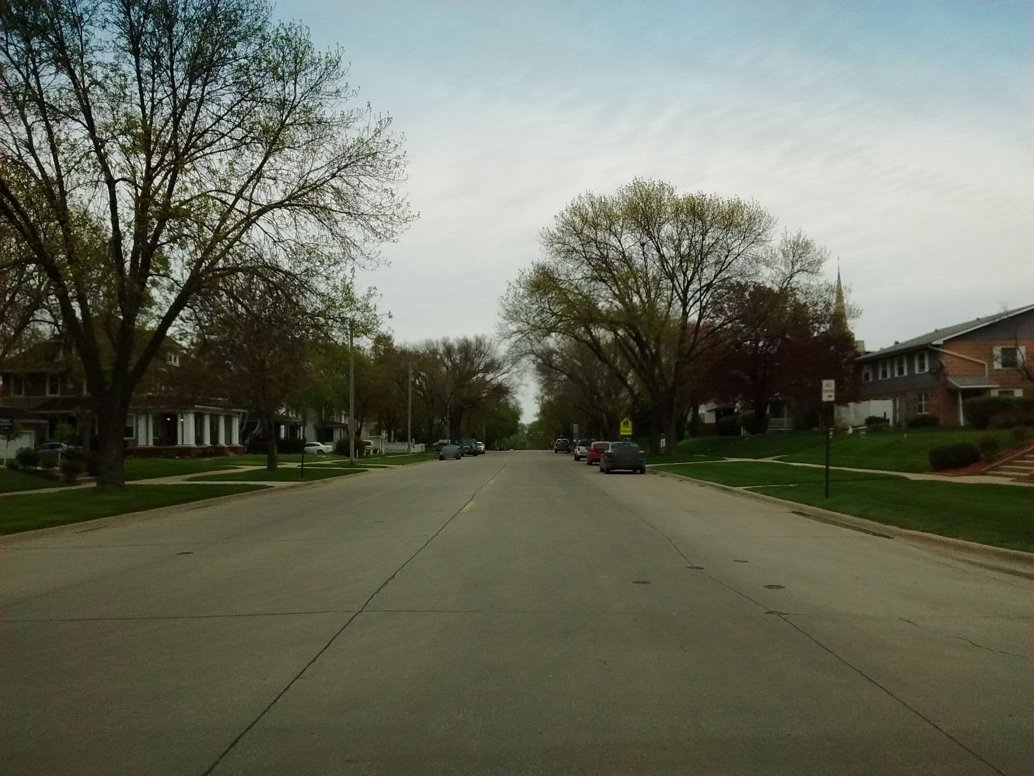 Street view near Chocolate Mansion, Sioux City — © kylegates (CC BY-SA · Mapillary)