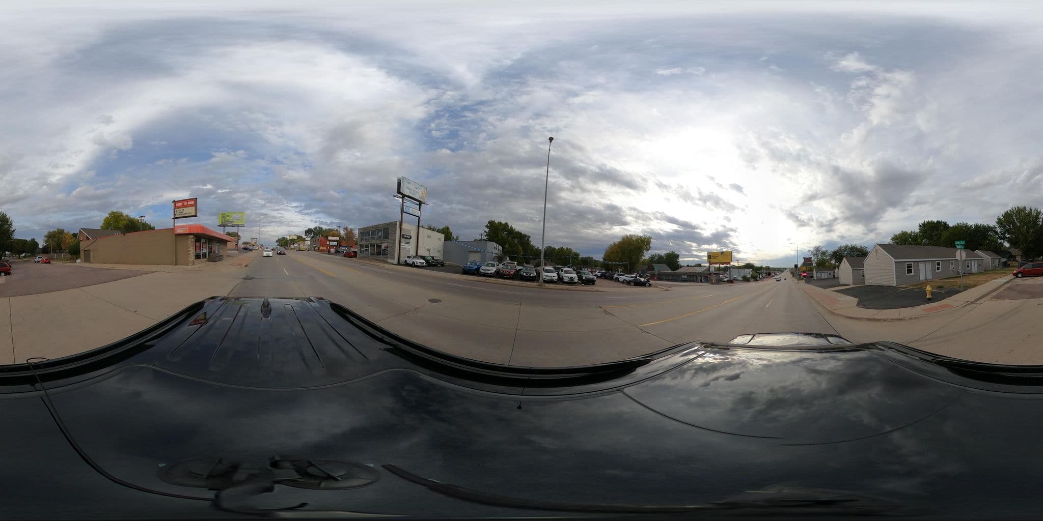 Street view near Deluxe Motel, Sioux Falls — © justinmeyers (CC BY-SA · Mapillary)