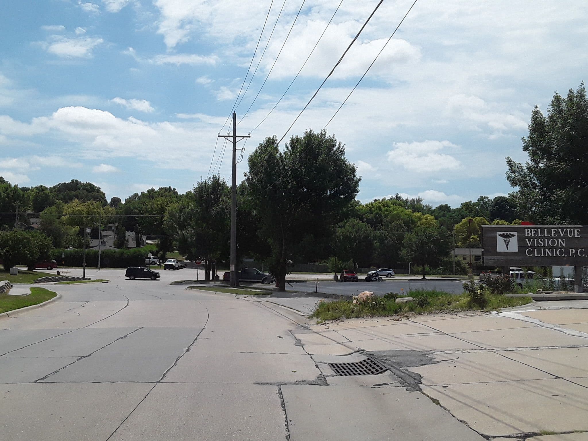 Street view near Days Inn, Offutt Air Force Base — © james_mapillary (CC BY-SA · Mapillary)