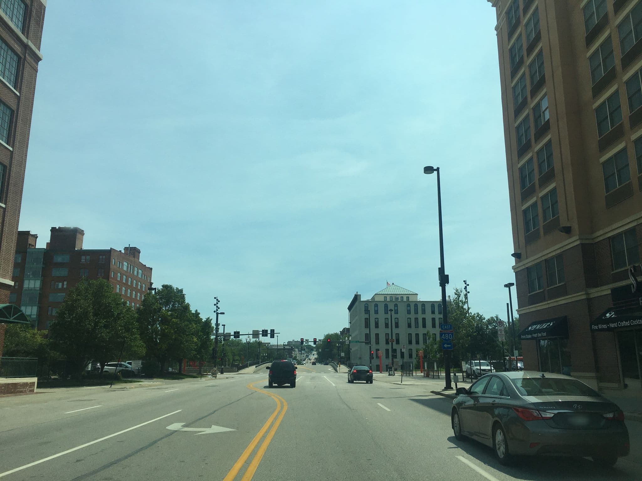 Street view near Hilton Garden Inn, Omaha — © raveneye (CC BY-SA · Mapillary)