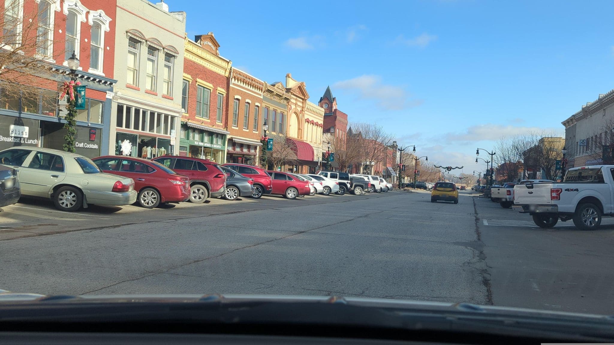 Street view near Fitzgerald Hotel, Plattsmouth — © midnightcomm (CC BY-SA · Mapillary)