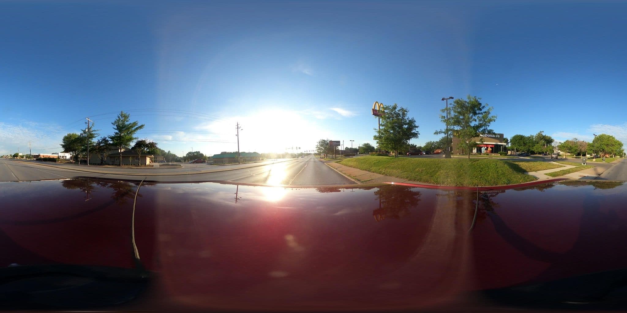 Street view near Village Inn Motel, Des Moines — © Hopen111 (CC BY-SA · Mapillary)