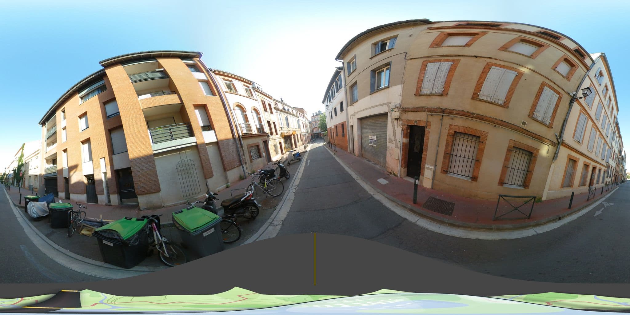 Street view near Hôtel Arnaud Bernard, Toulouse — © tyndare (CC BY-SA · Mapillary)