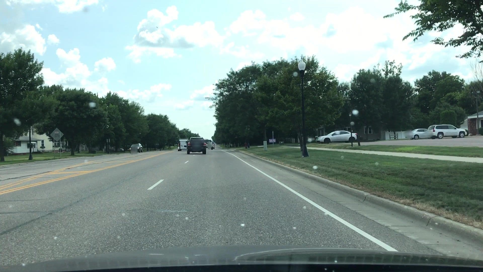 Street view near Americ Inn, Saint Peter — © lvl5 (CC BY-SA · Mapillary)