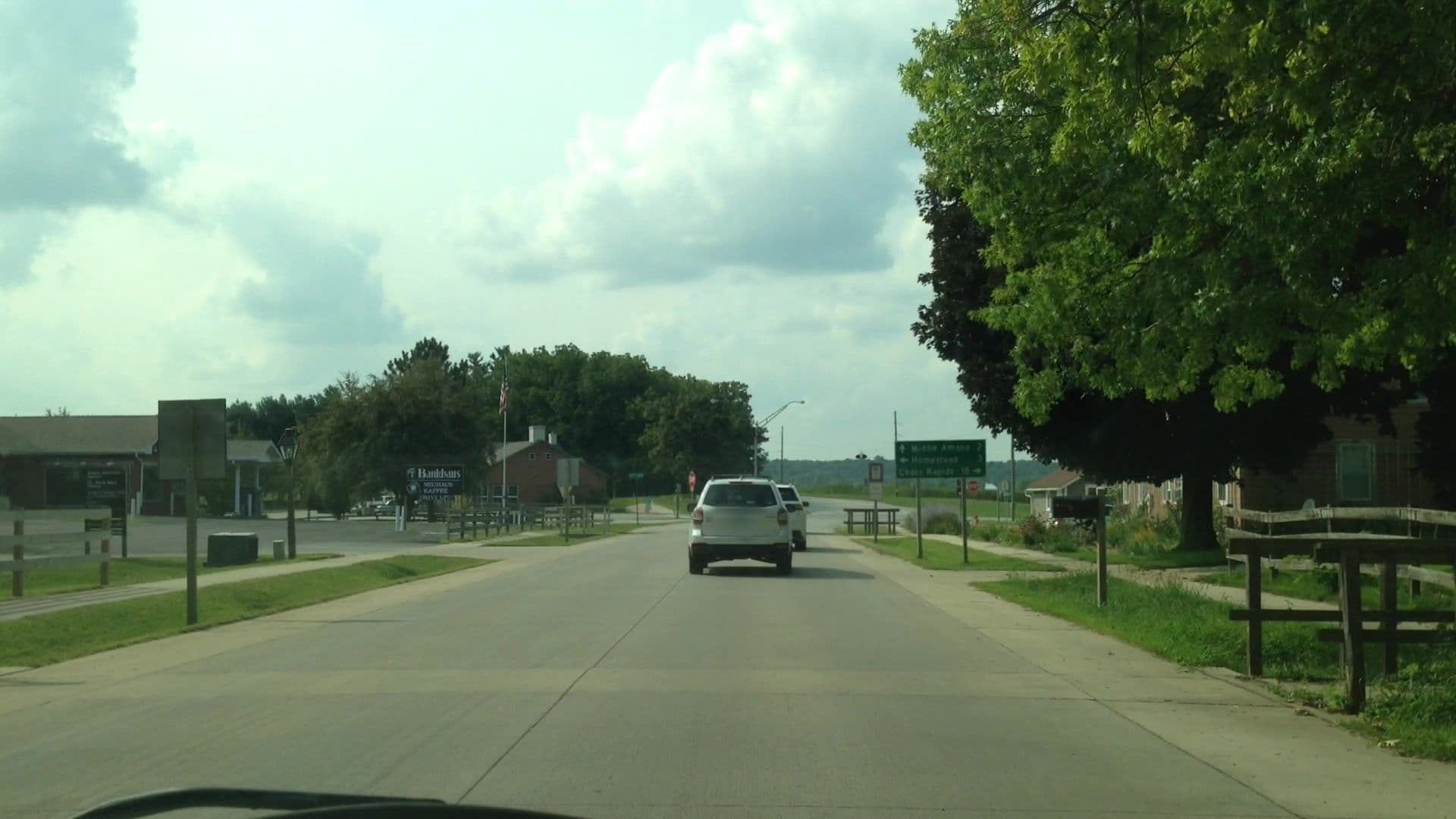 Street view near Abbi's Cottage Bed & Breakfast, Walford — © lvl5 (CC BY-SA · Mapillary)