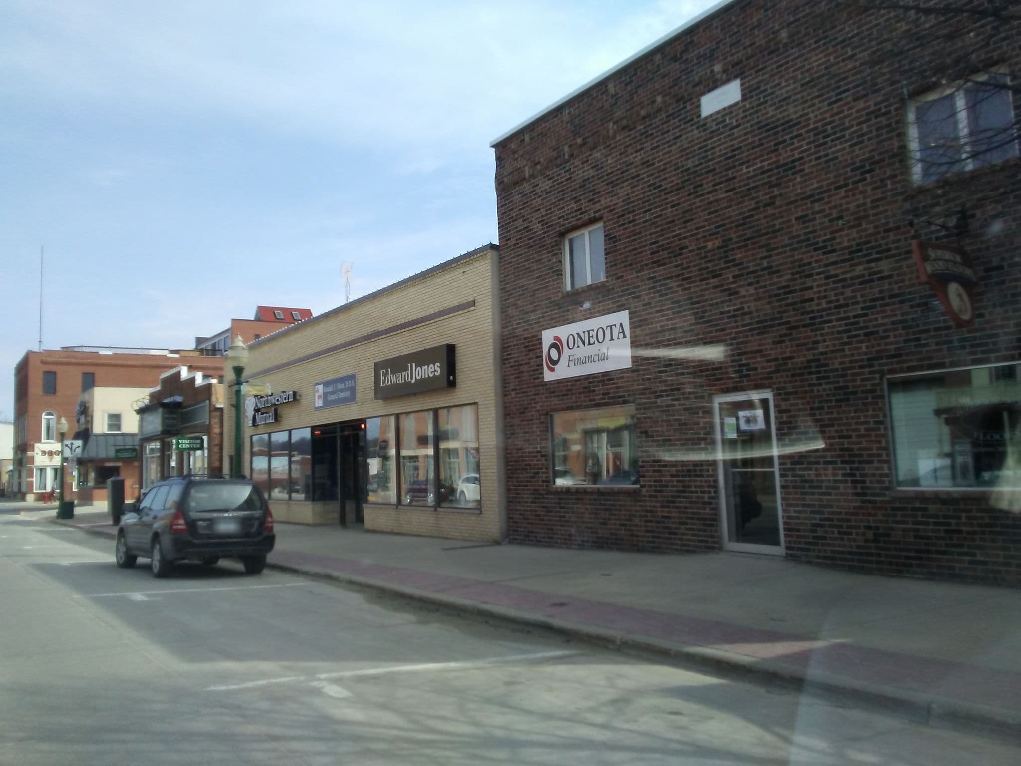 Street view near Cedar Dreams Inn, Decorah — © fta (CC BY-SA · Mapillary)