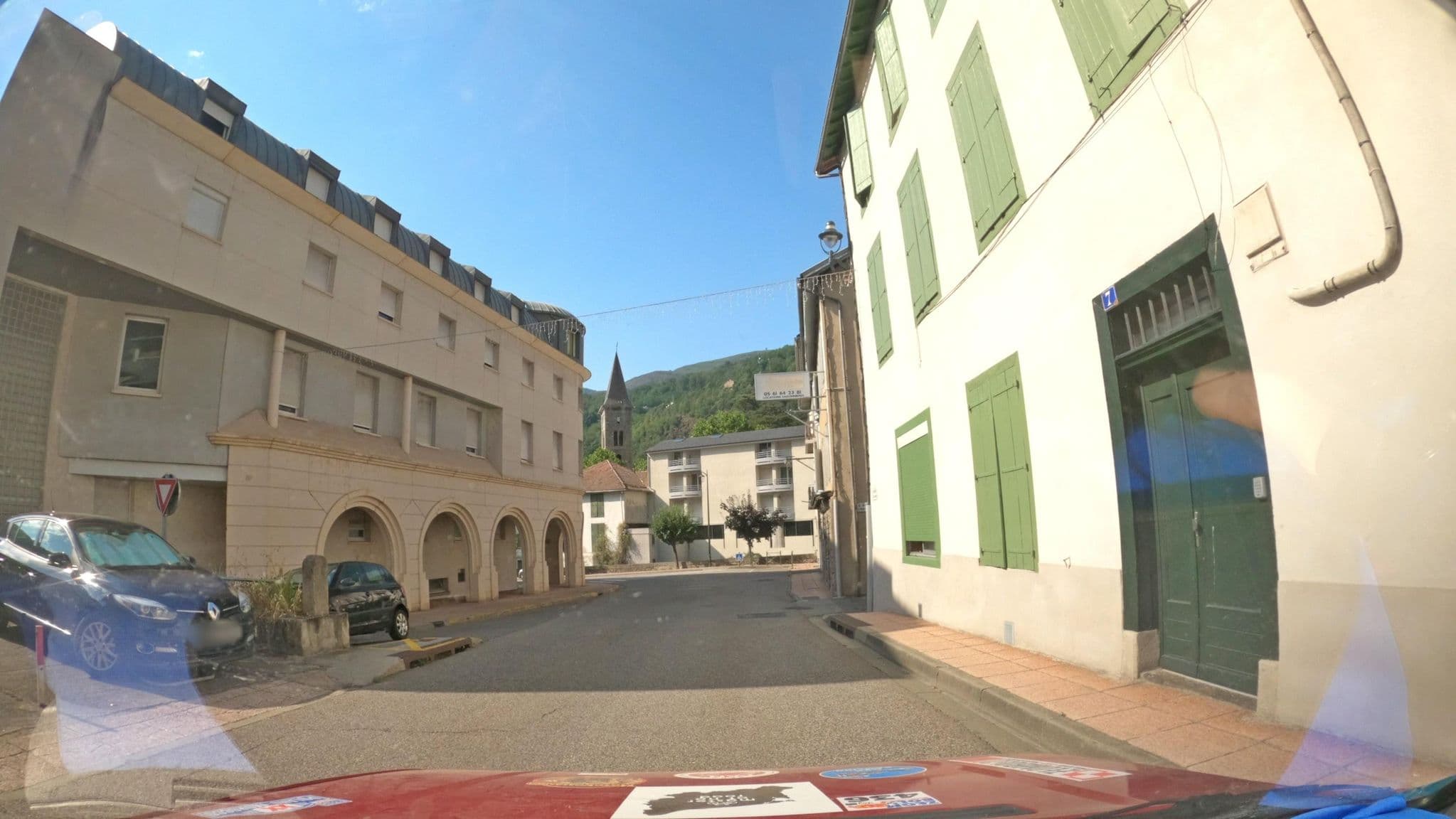 Street view near Le Roi René, Ax-les-Thermes — © masterofnoroad (CC BY-SA · Mapillary)