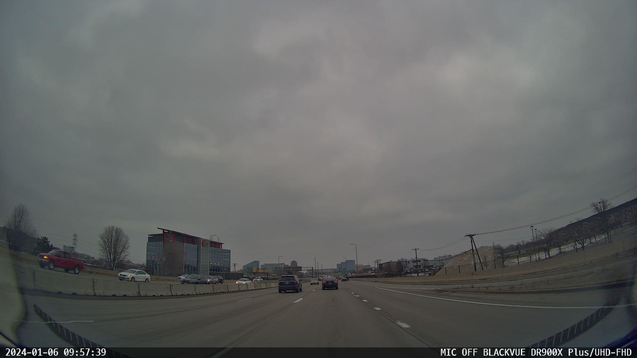 Street view near Comfort Inn & Suites, Edina — © allen (CC BY-SA · Mapillary)