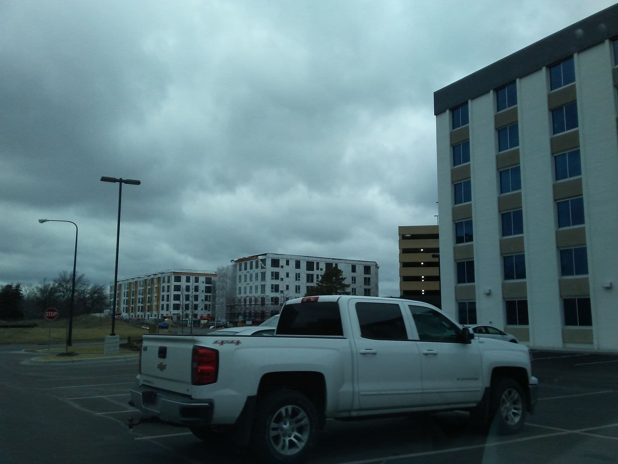 Street view near Crowne Plaza Pool, Edina — © fta (CC BY-SA · Mapillary)